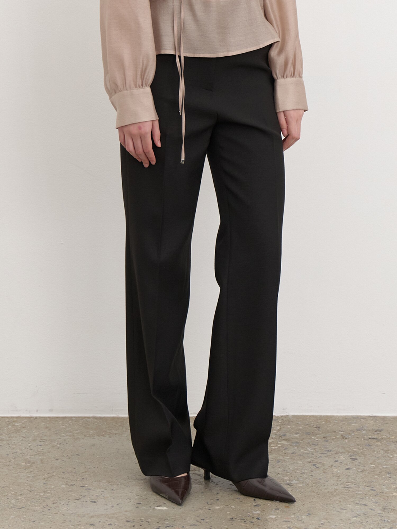 Signature Straight Slacks / Black