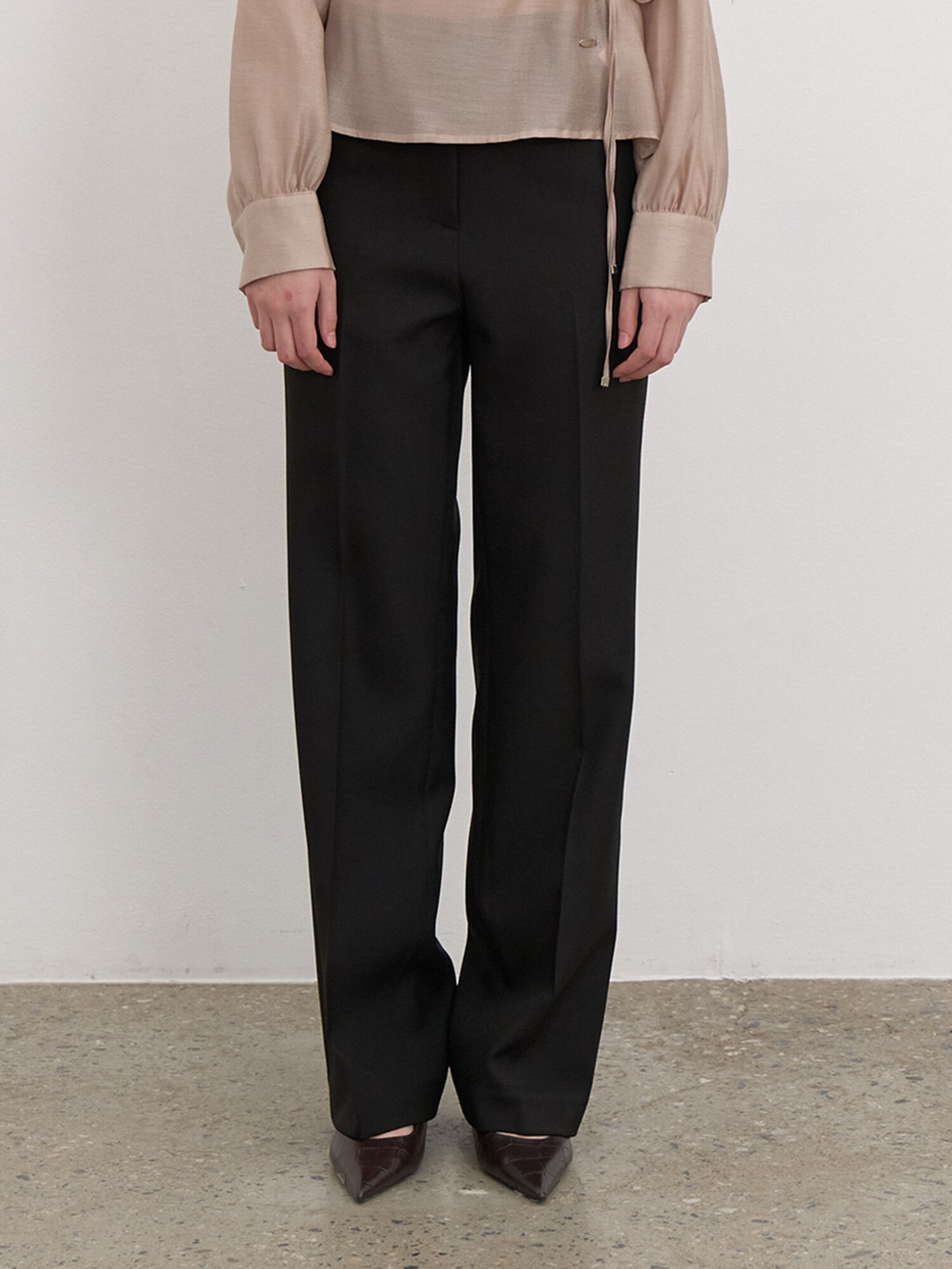 Signature Straight Slacks / Black