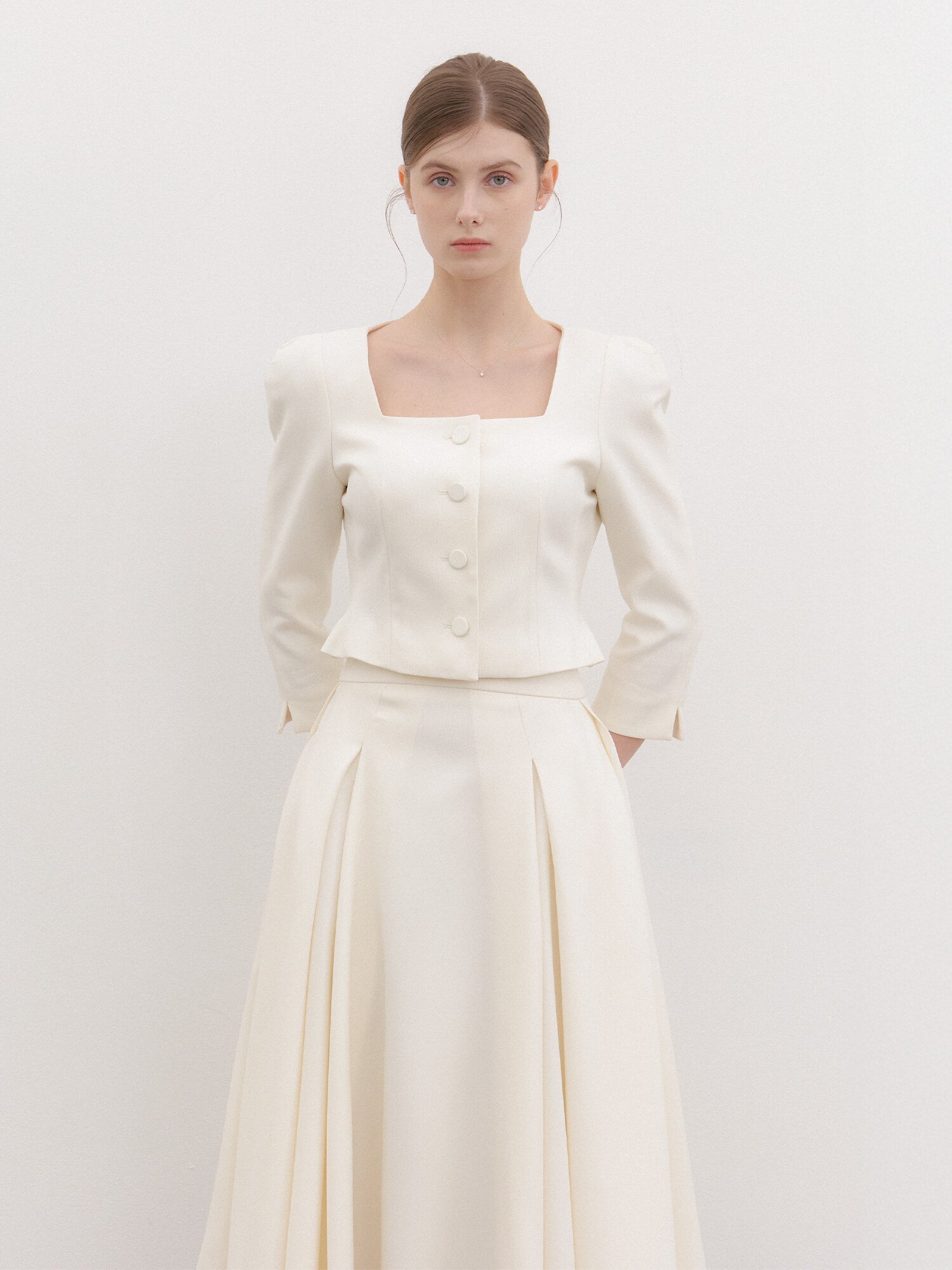 Square-neck Cropped Jacket / Ivory(2Color)