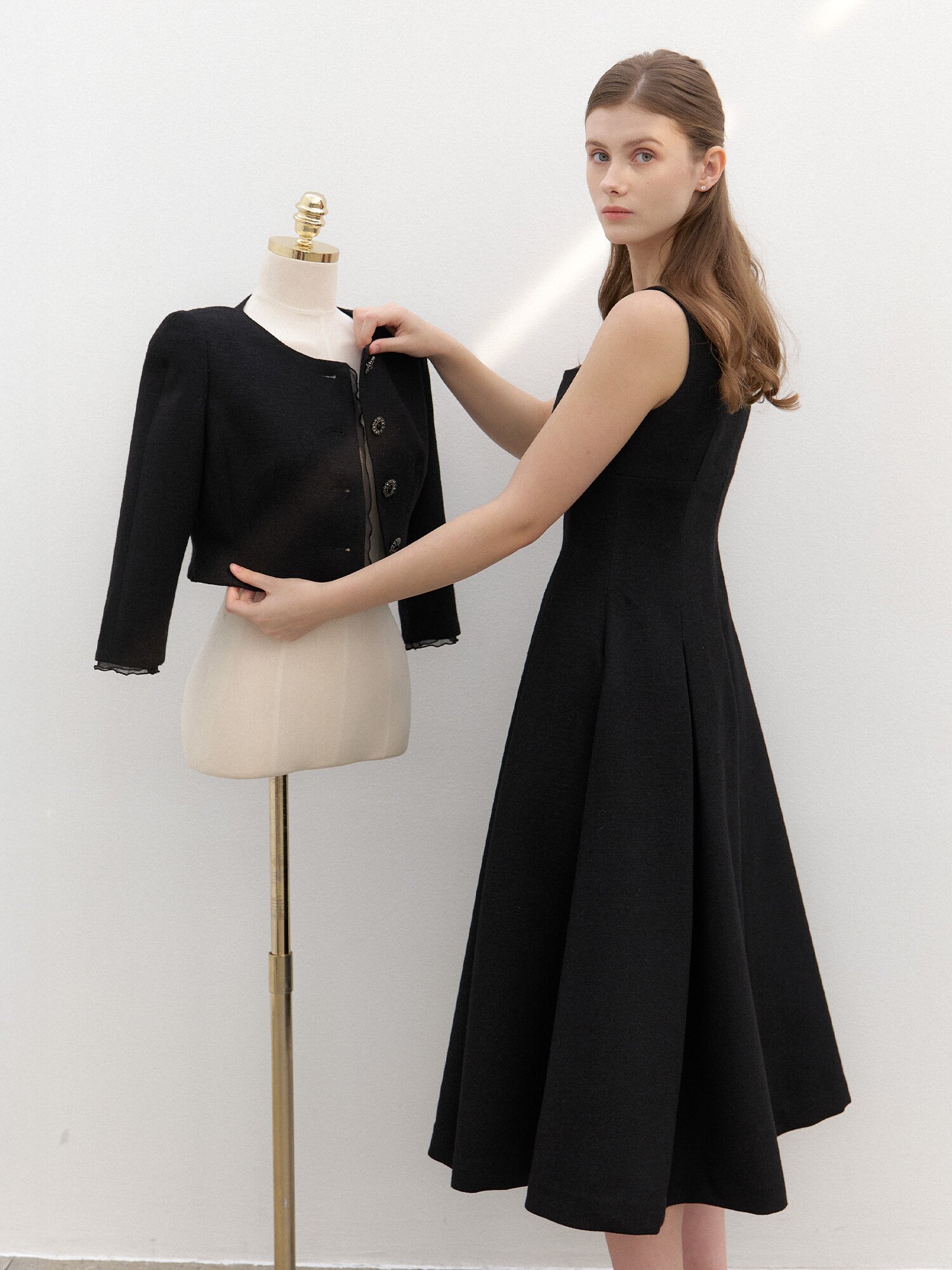 CALLA Sleeveless Flare Set-up Dress / Black(2Color)