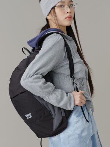 세이버 플랫 백팩 챠콜