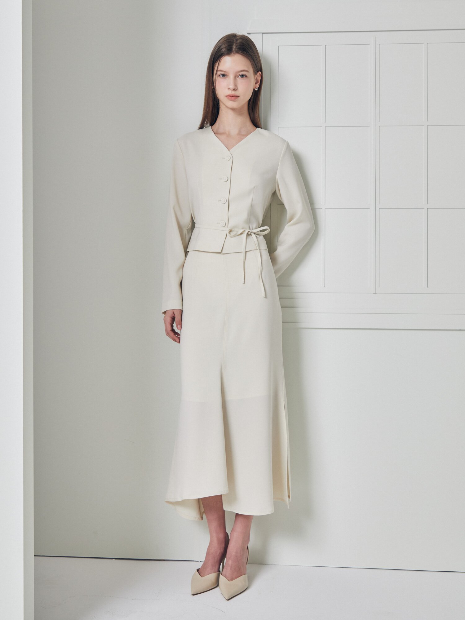 언밸런스 슬릿 머메이드 스커트 (BEIGE)