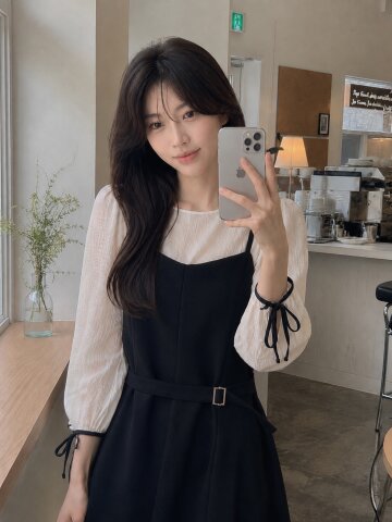 벨벳 리본 라운드넥 블라우스 