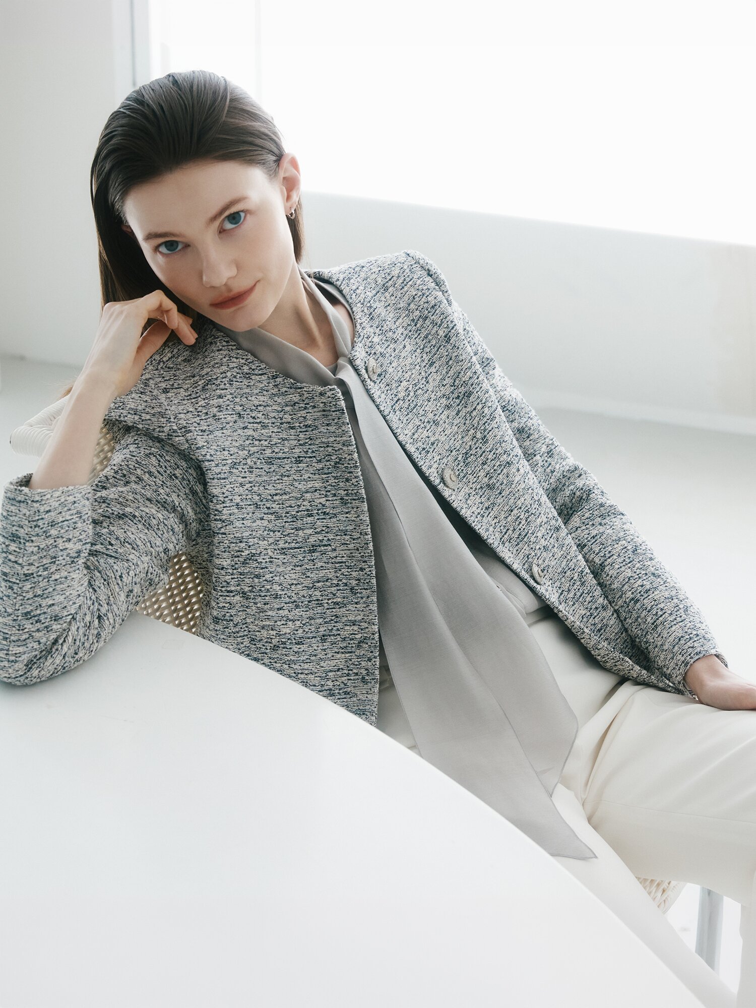 글리터 트위드 라운드넥 롱 재킷 (BLACK)