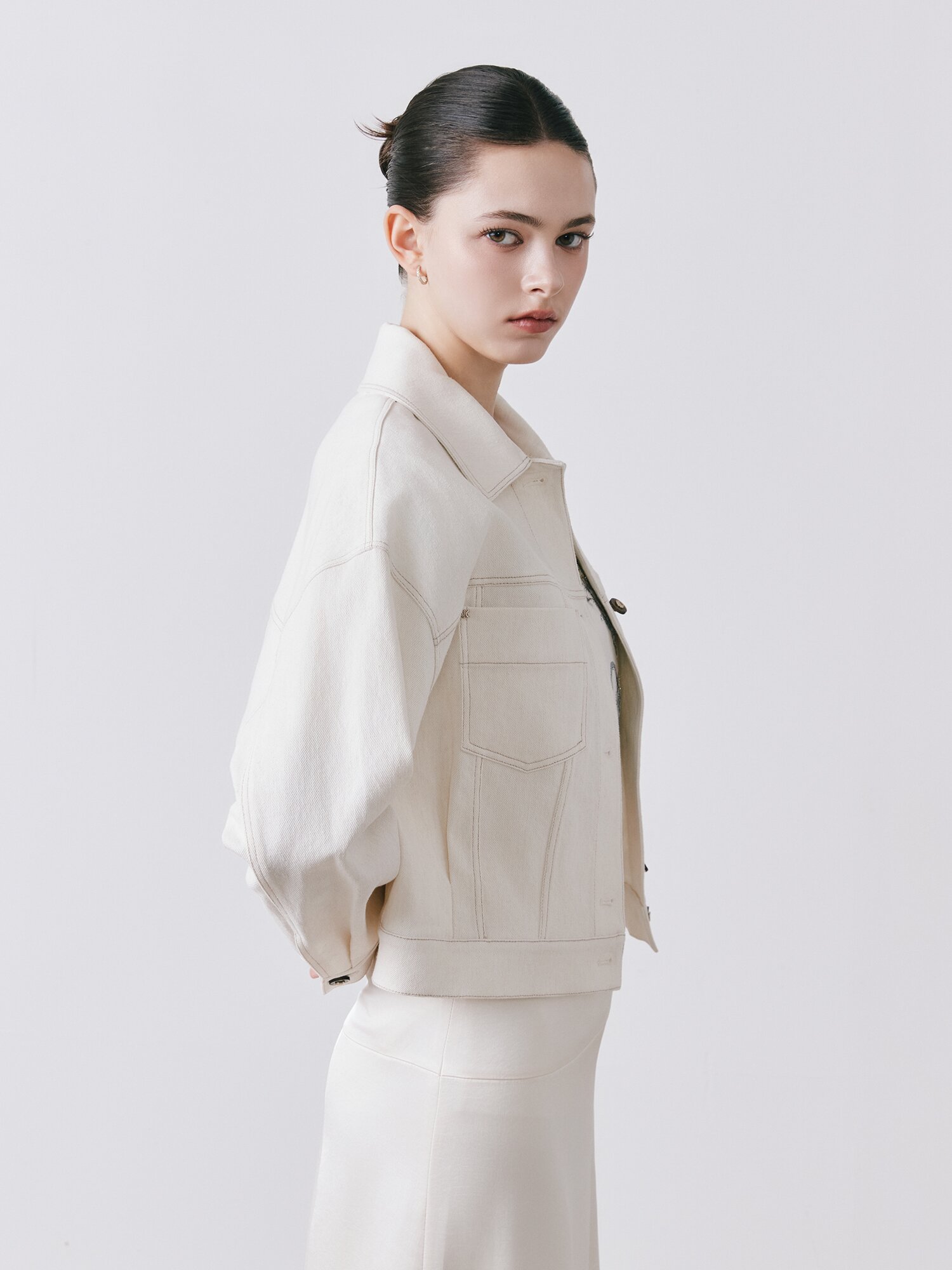 패치 포켓 크롭 데님 재킷 (IVORY)