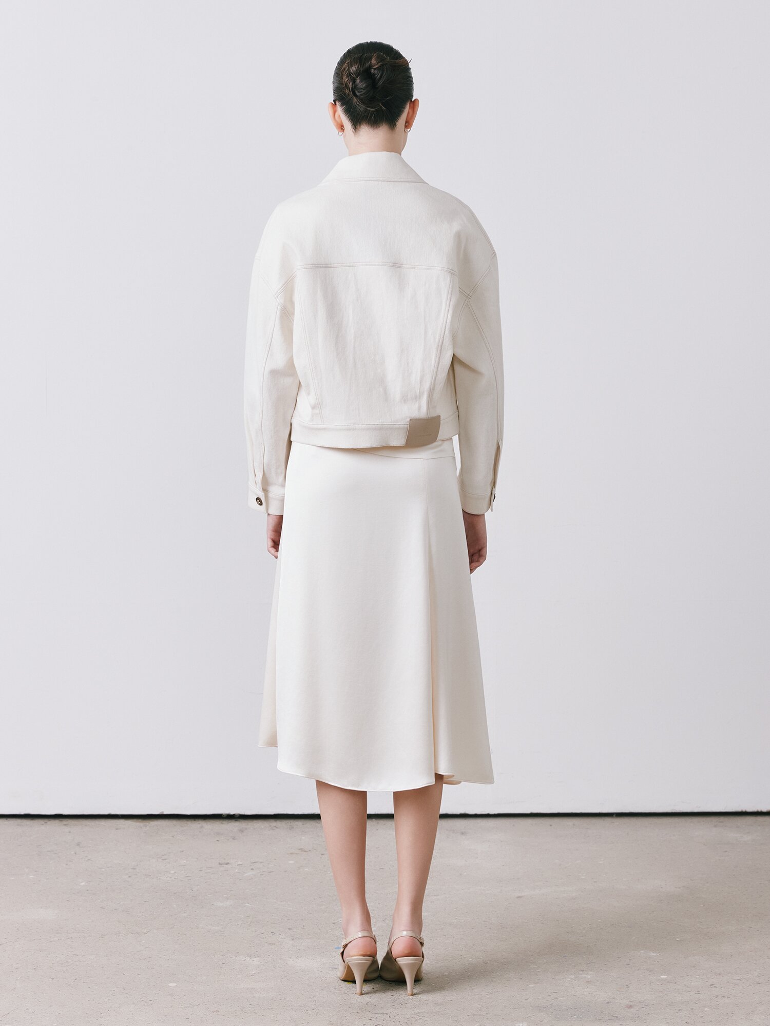 패치 포켓 크롭 데님 재킷 (IVORY)