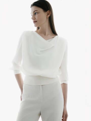 새틴 카울넥 밴딩 블라우스 