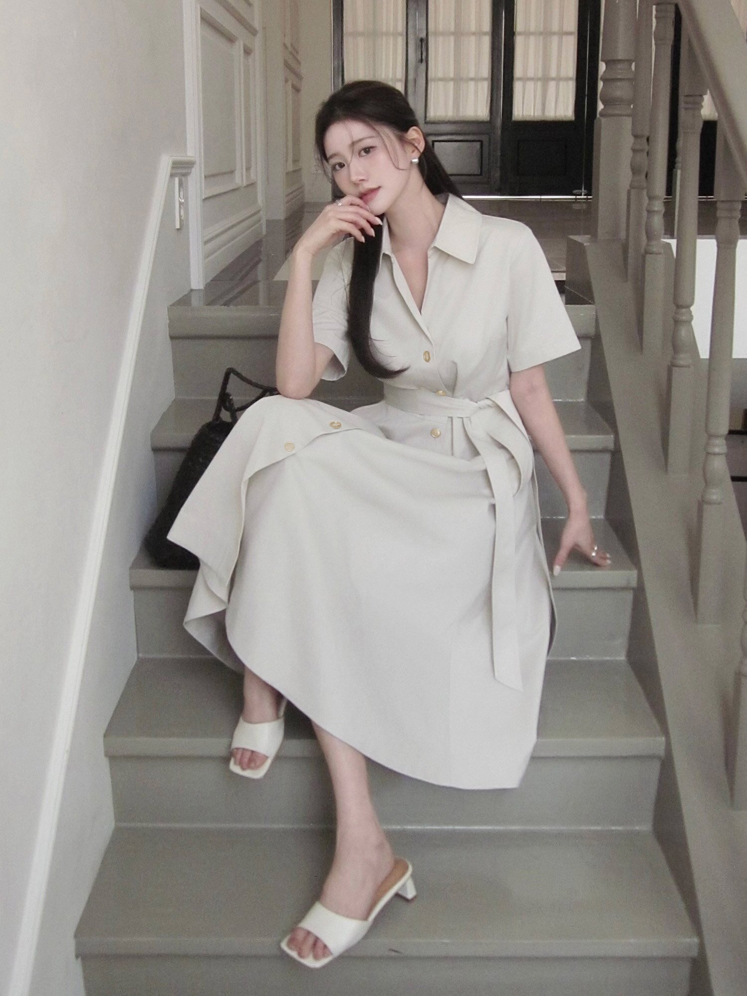 슬릿 칼라 플레어 셔츠 원피스 (LIGHT BEIGE)