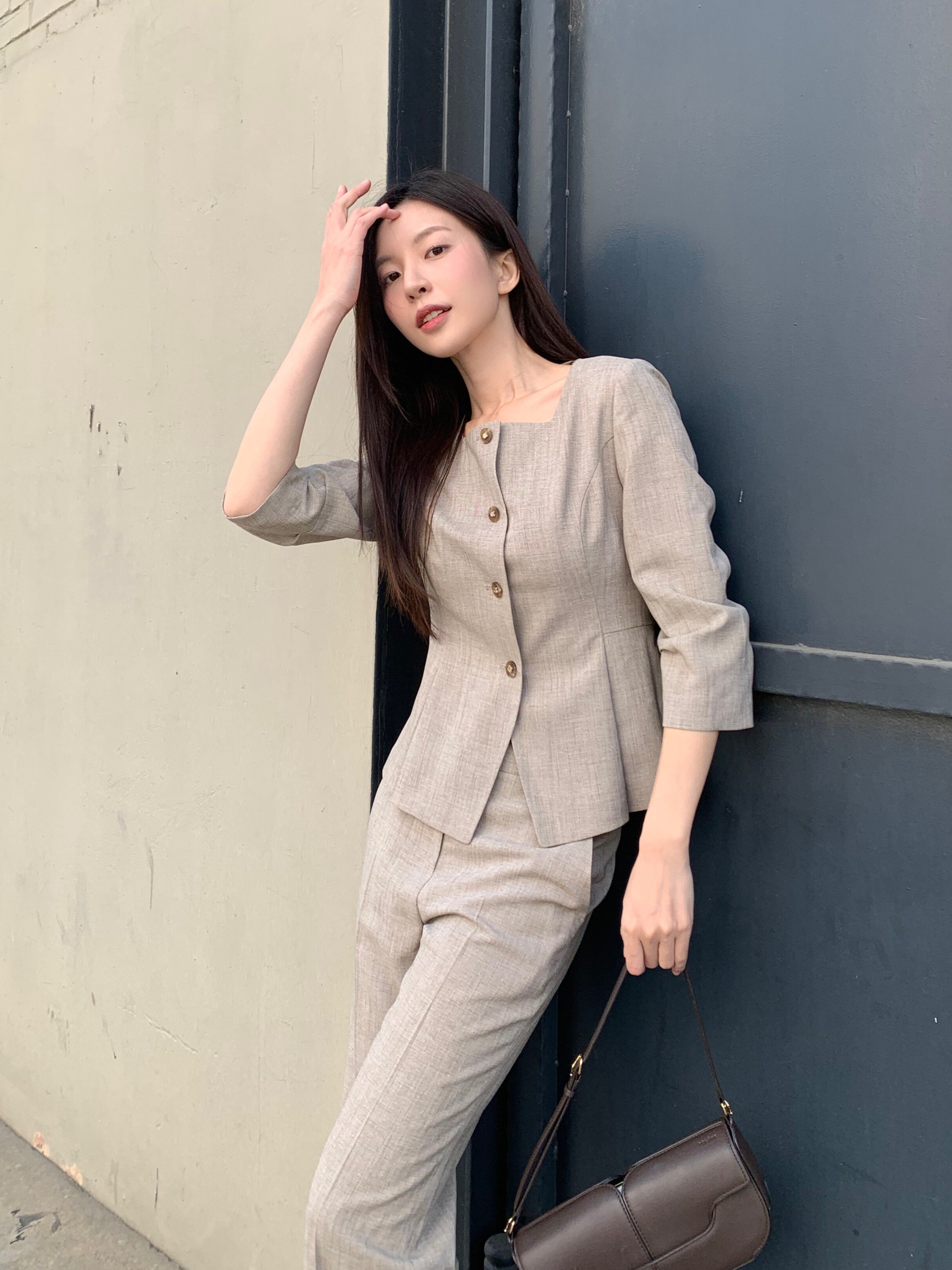 7부 스퀘어넥 페플럼 재킷 (MELANGE BEIGE)