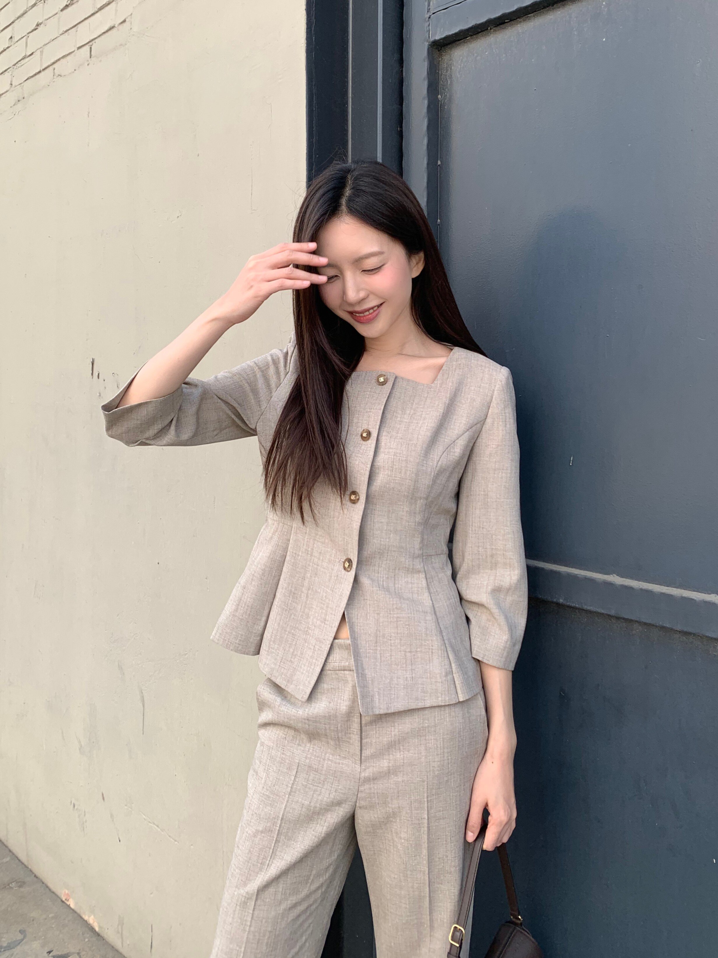 7부 스퀘어넥 페플럼 재킷 (MELANGE BEIGE)