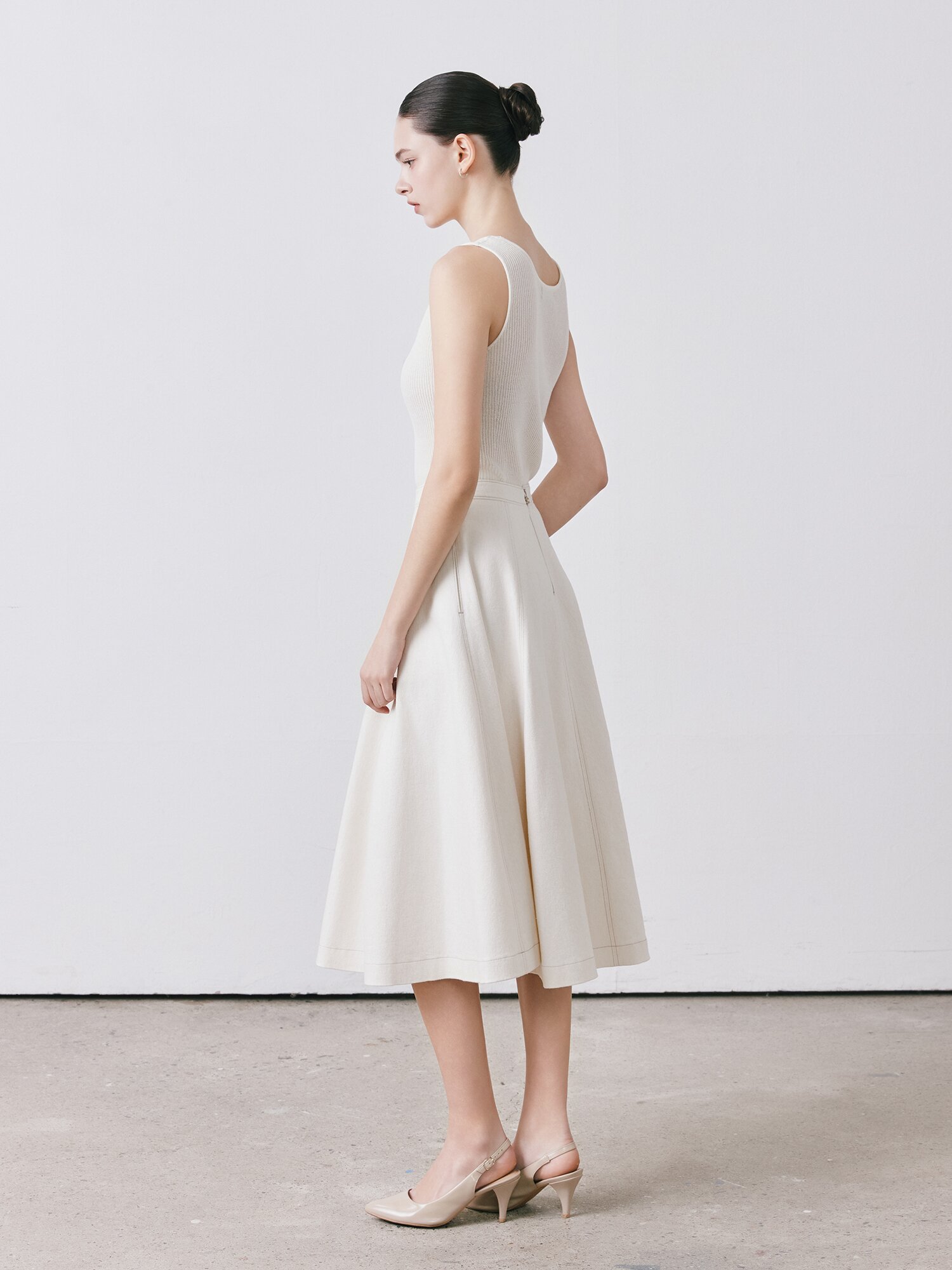 백 지퍼 플레어 데님 스커트 (IVORY)