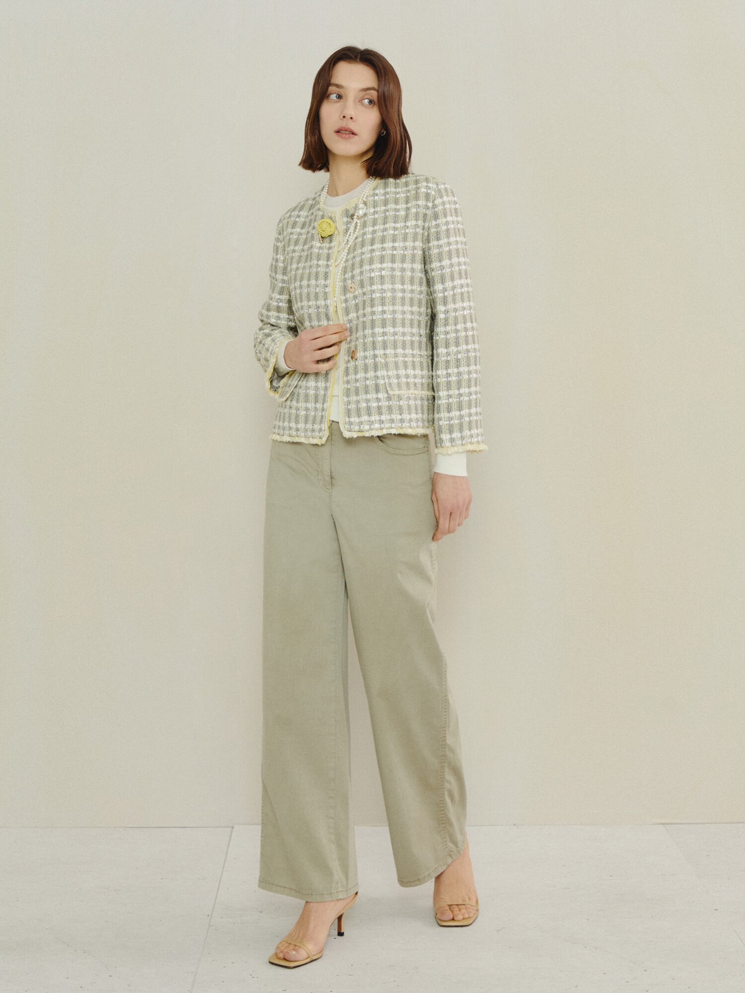 에센셜 가죽 포인트 슬림 와이드 팬츠 (LIGHT KHAKI)