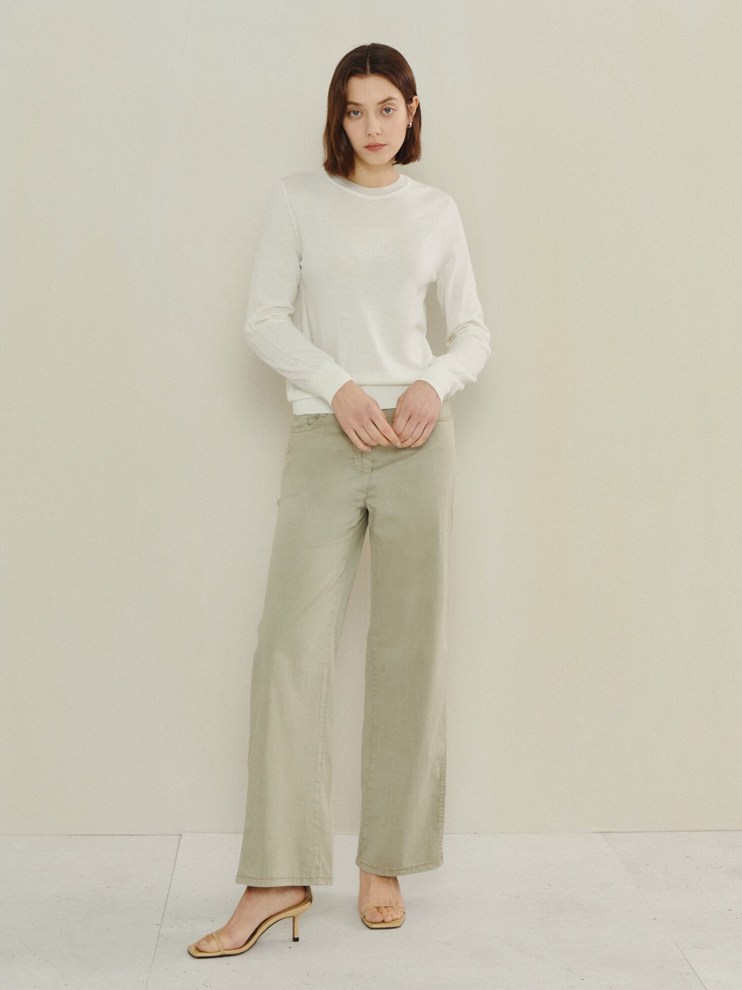 소프트 터치 베이식 니트 탑 (IVORY)