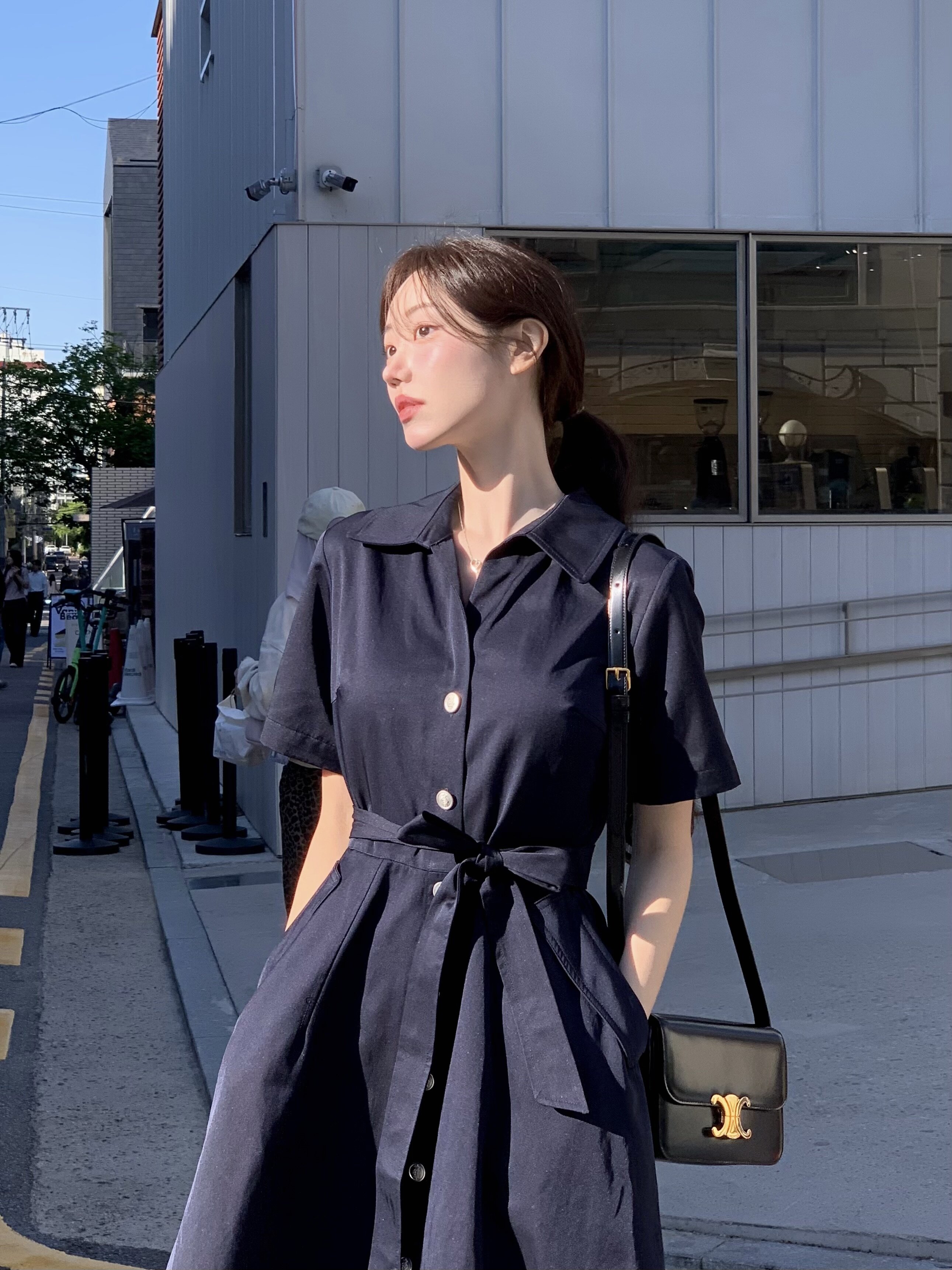 슬릿 칼라 플레어 셔츠 원피스 (NAVY)