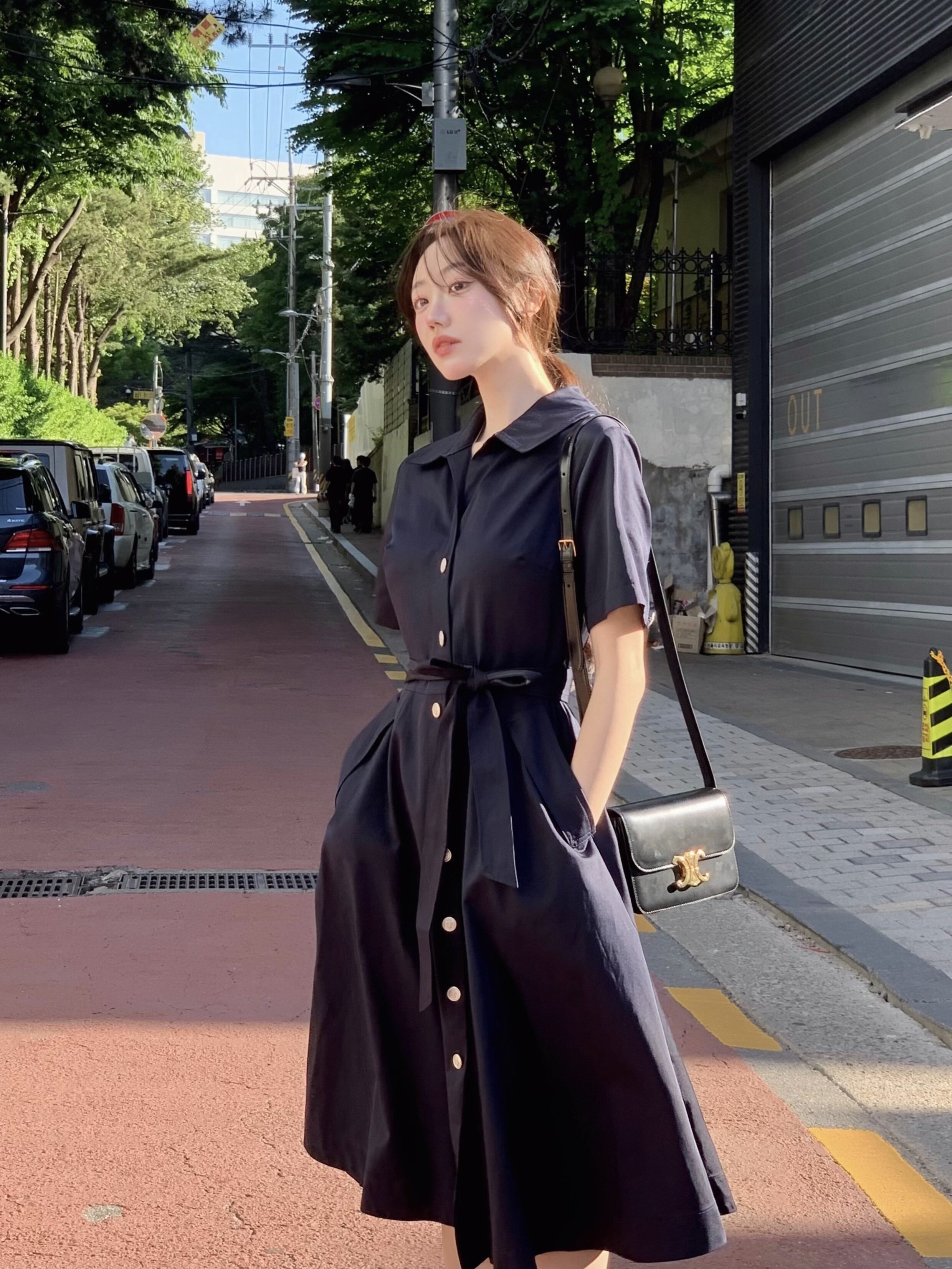슬릿 칼라 플레어 셔츠 원피스 (NAVY)