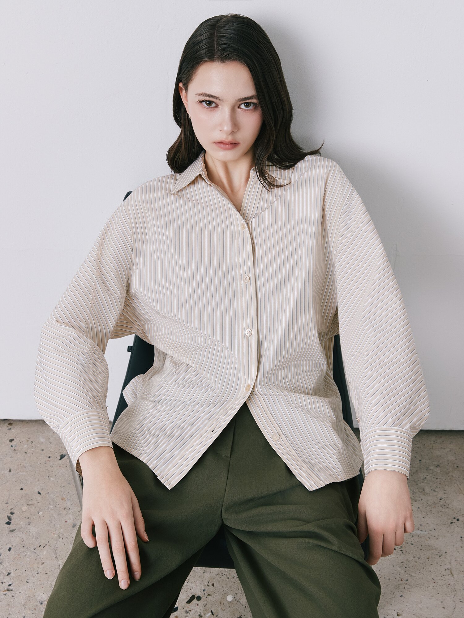 스트라이프 돌먼 슬리브 블라우스 (STRIPE BEIGE)