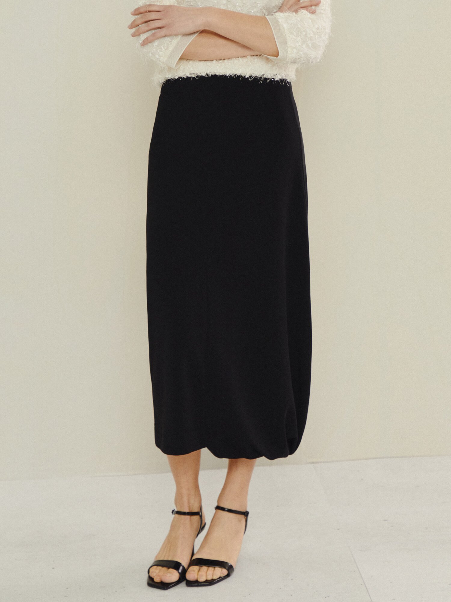 데일리 클린 룩 스커트 (BLACK)
