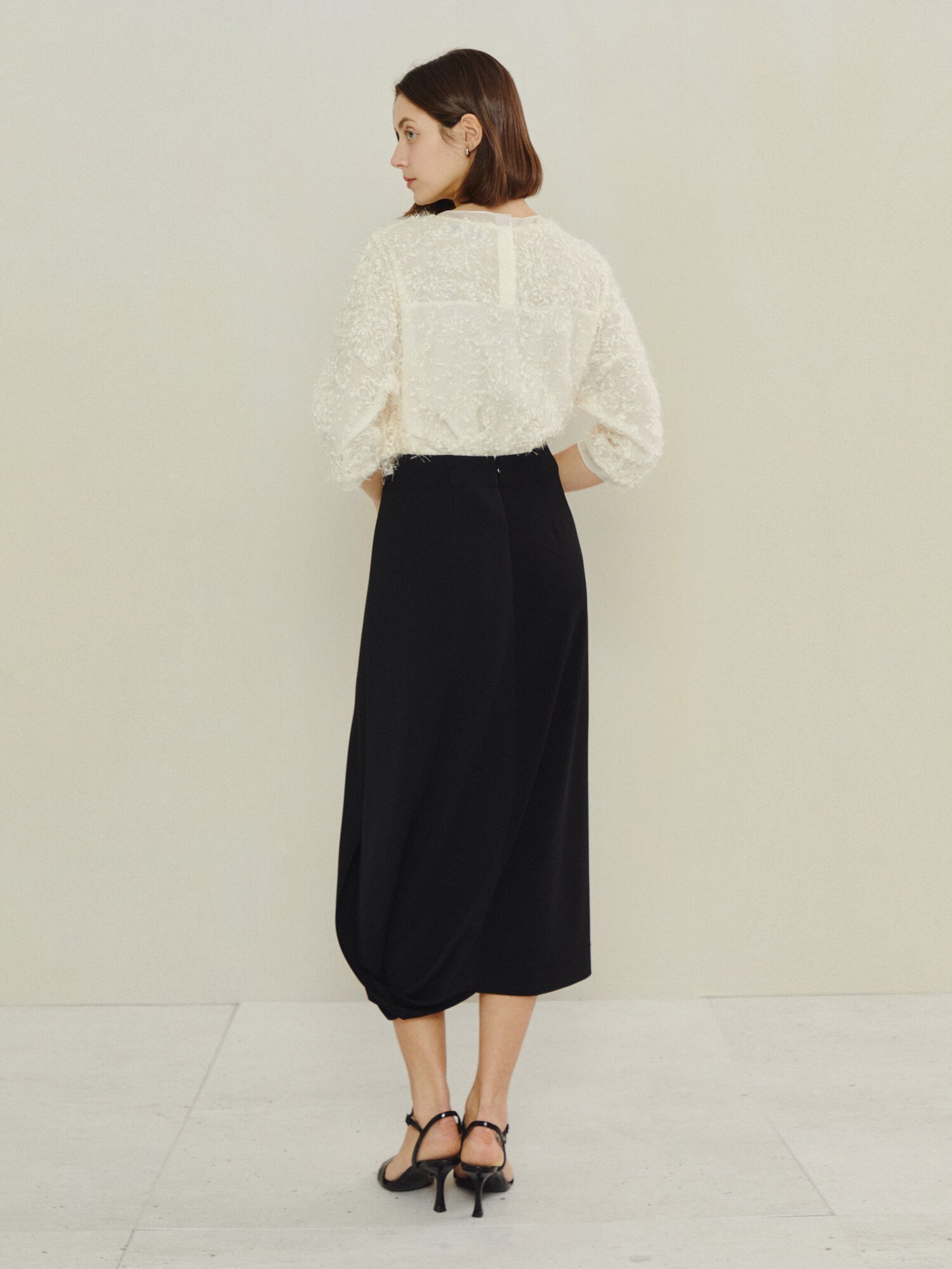 데일리 클린 룩 스커트 (BLACK)