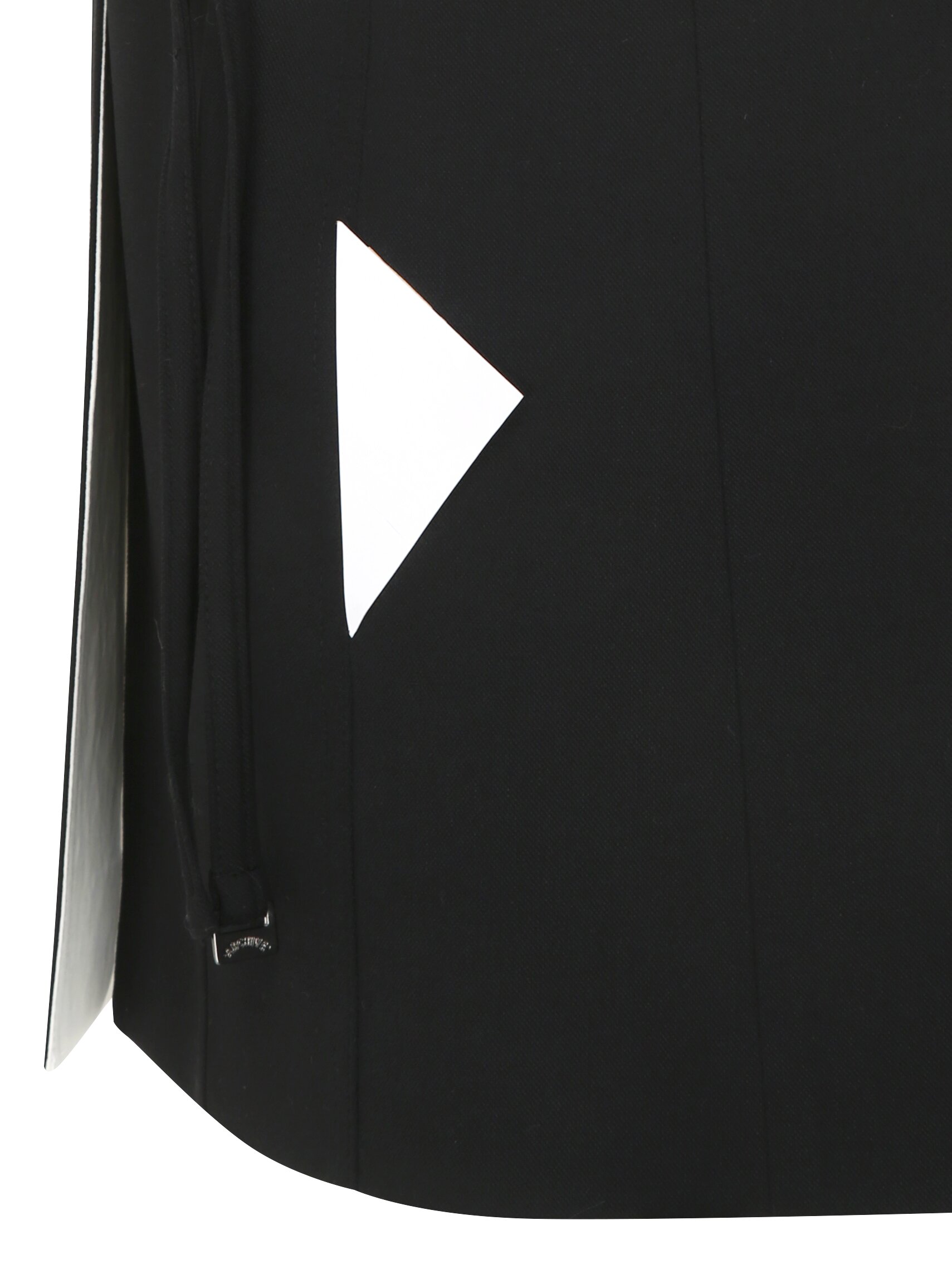 벨티드 버튼 라운드넥 롱 베스트 (BLACK)