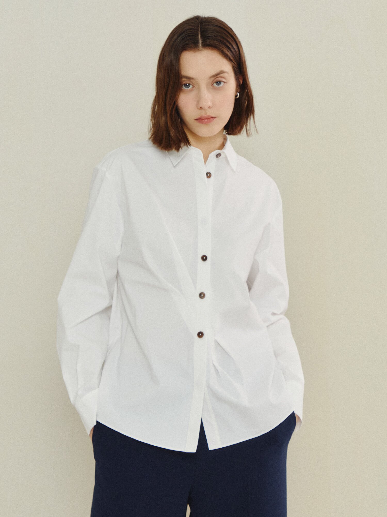 데일리 소프트 터치 베이식 블라우스 (WHITE)