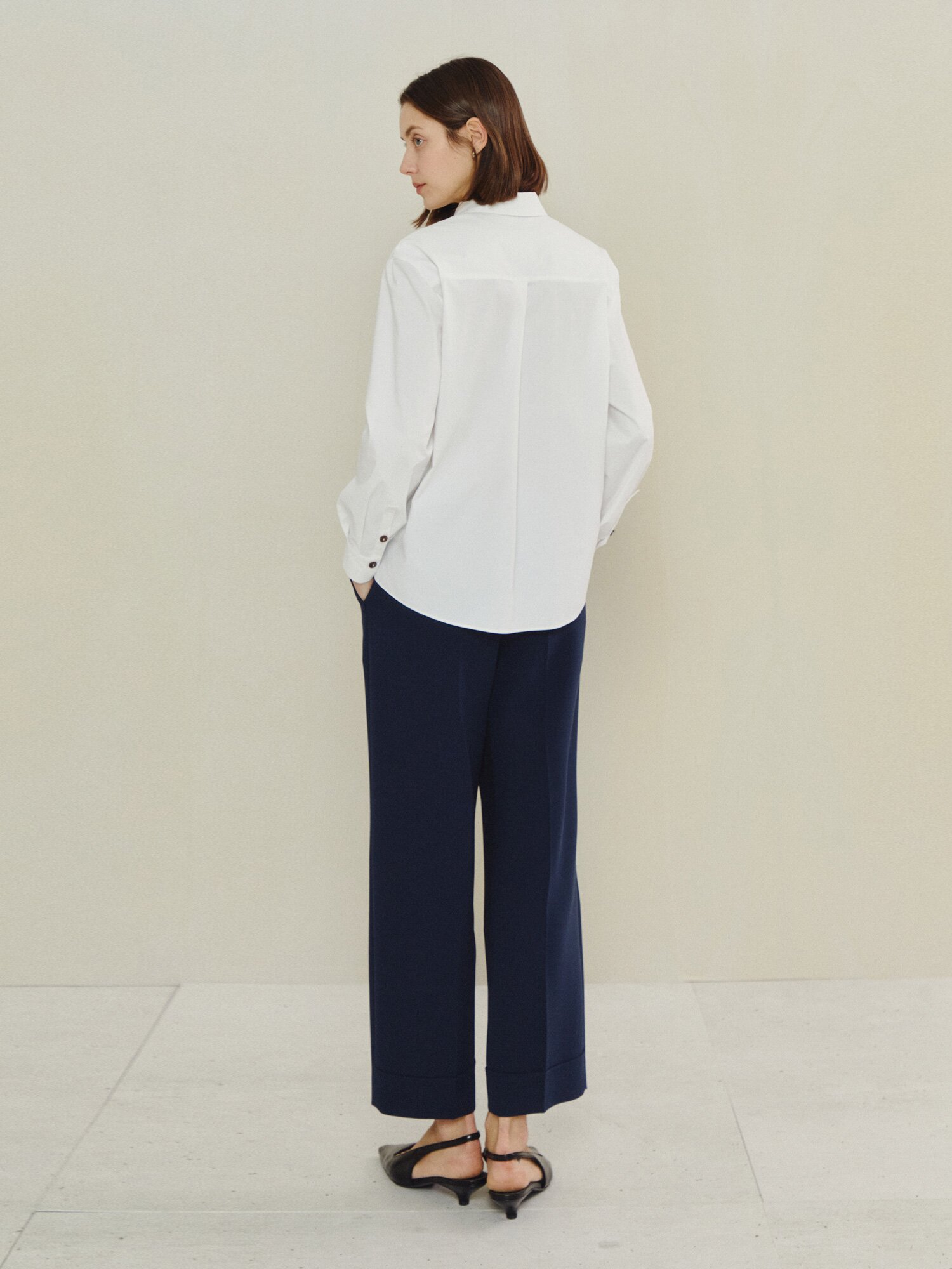 데일리 소프트 터치 베이식 블라우스 (WHITE)