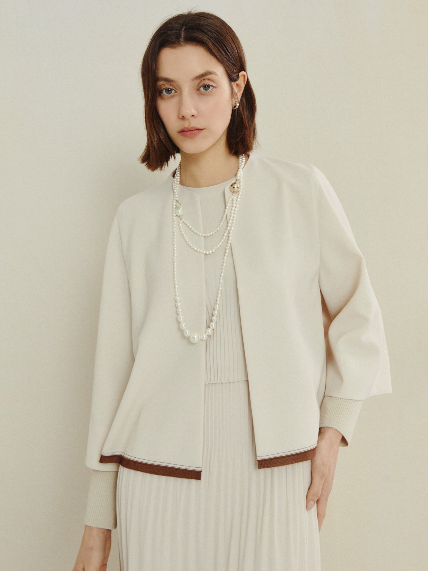 모던 콘트라스트 라인 콤비 드레스 (LIGHT BEIGE)