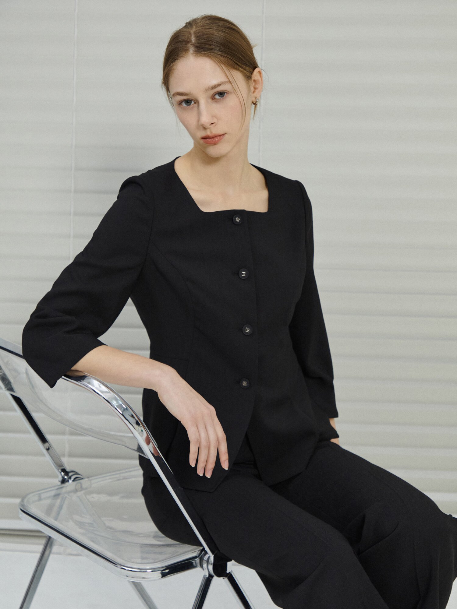 7부 스퀘어넥 페플럼 재킷 (BLACK)