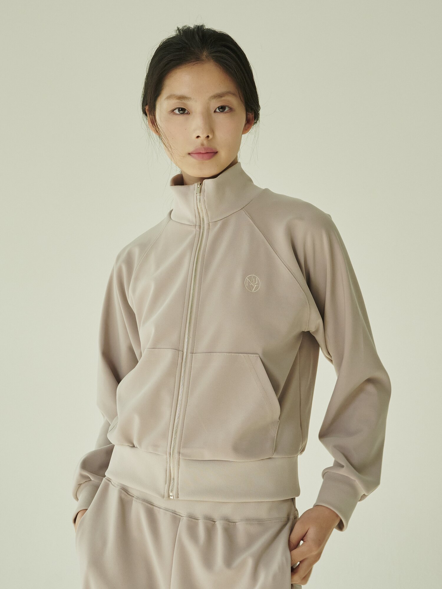 스트레치 져지 집업 - 베이지/ Stretch Jersey Zip‑Up - Beige