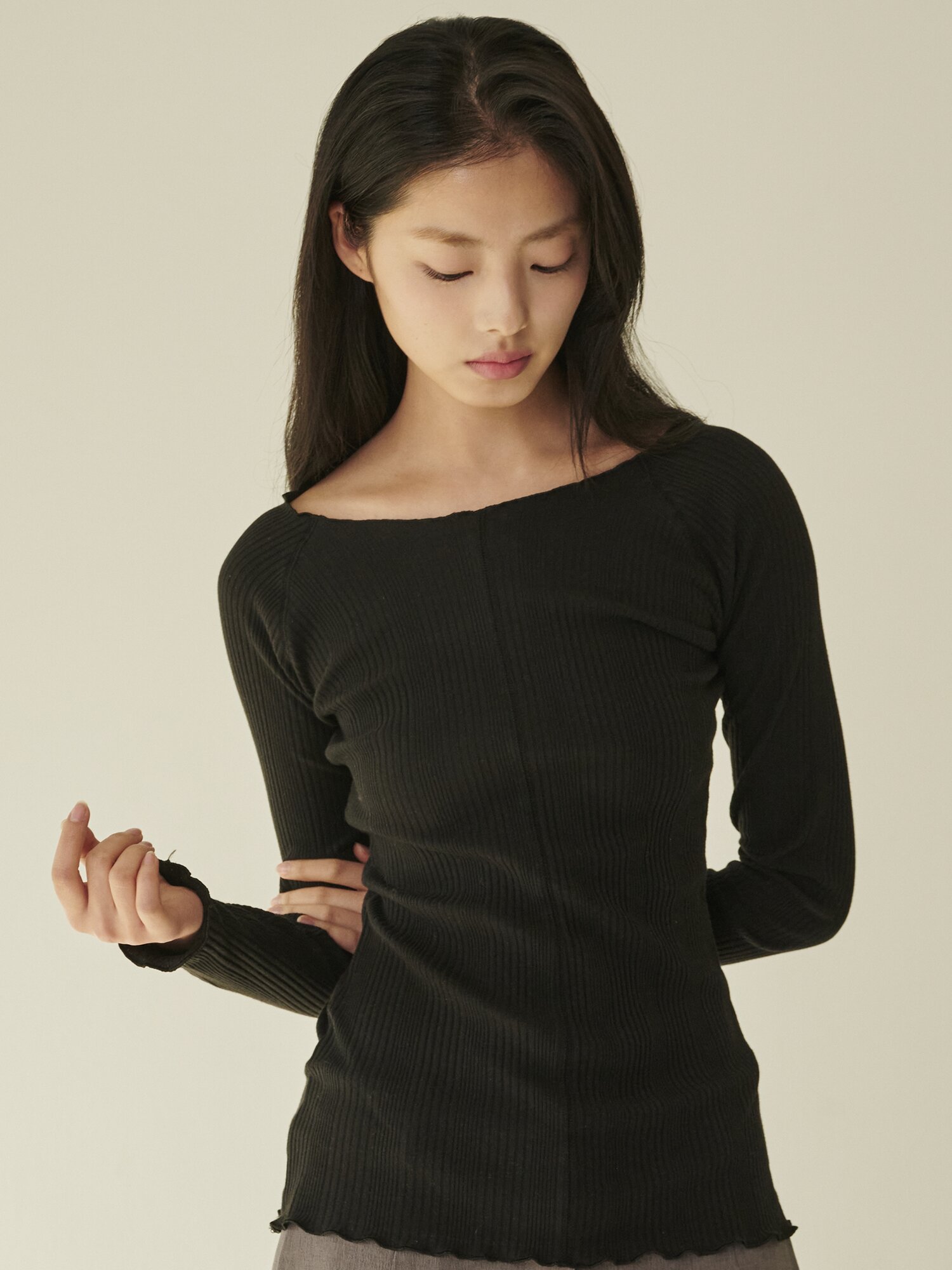 스티치 슬림핏 티셔츠 - 블랙/ Stitch Slim Fit T‑Shirt - Black