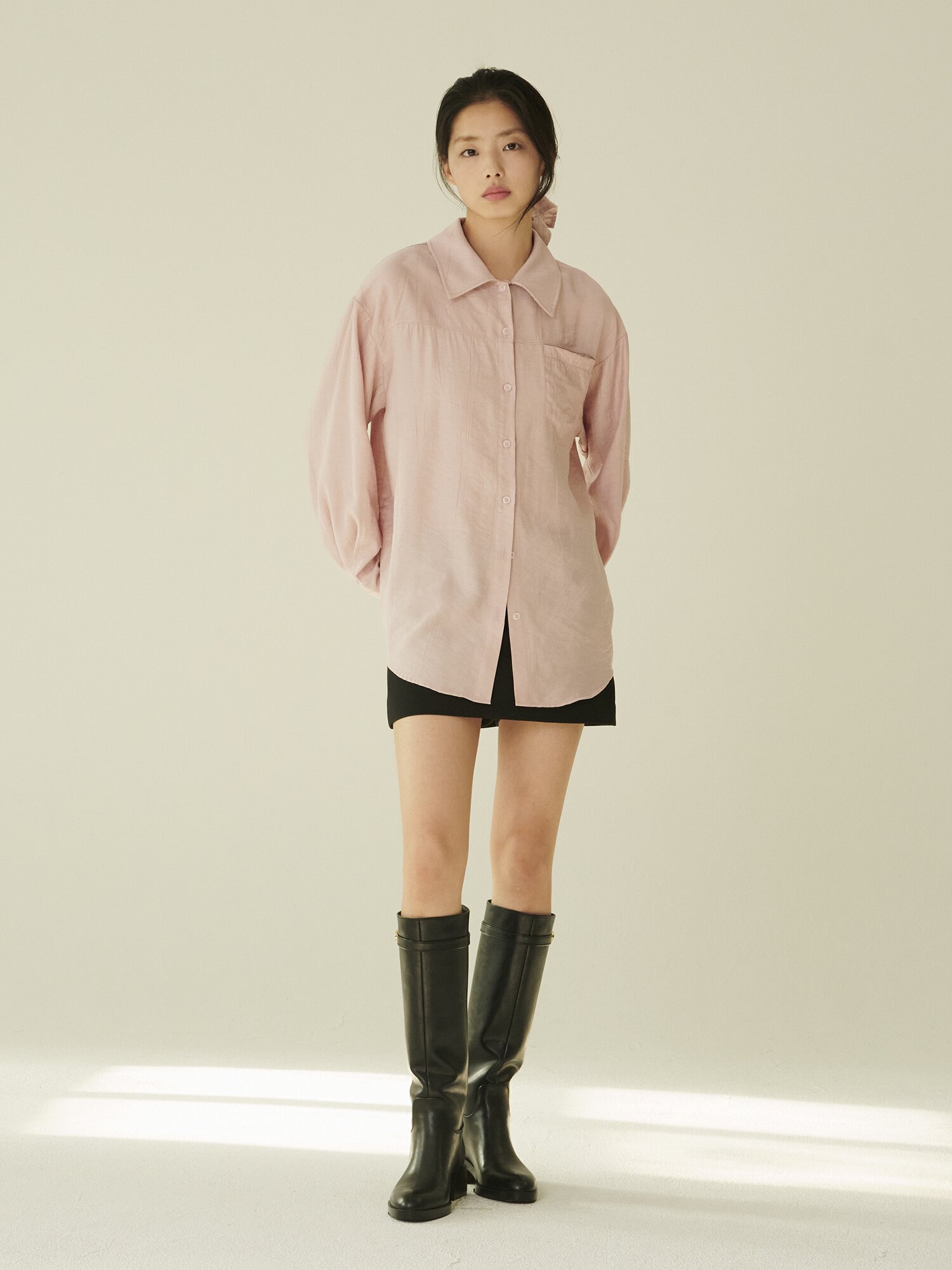 루즈핏 린넨 셔츠 + 스크런치 SET - 핑크/ Loose Fit Linen Shirt + Scrunchie Set - Pink