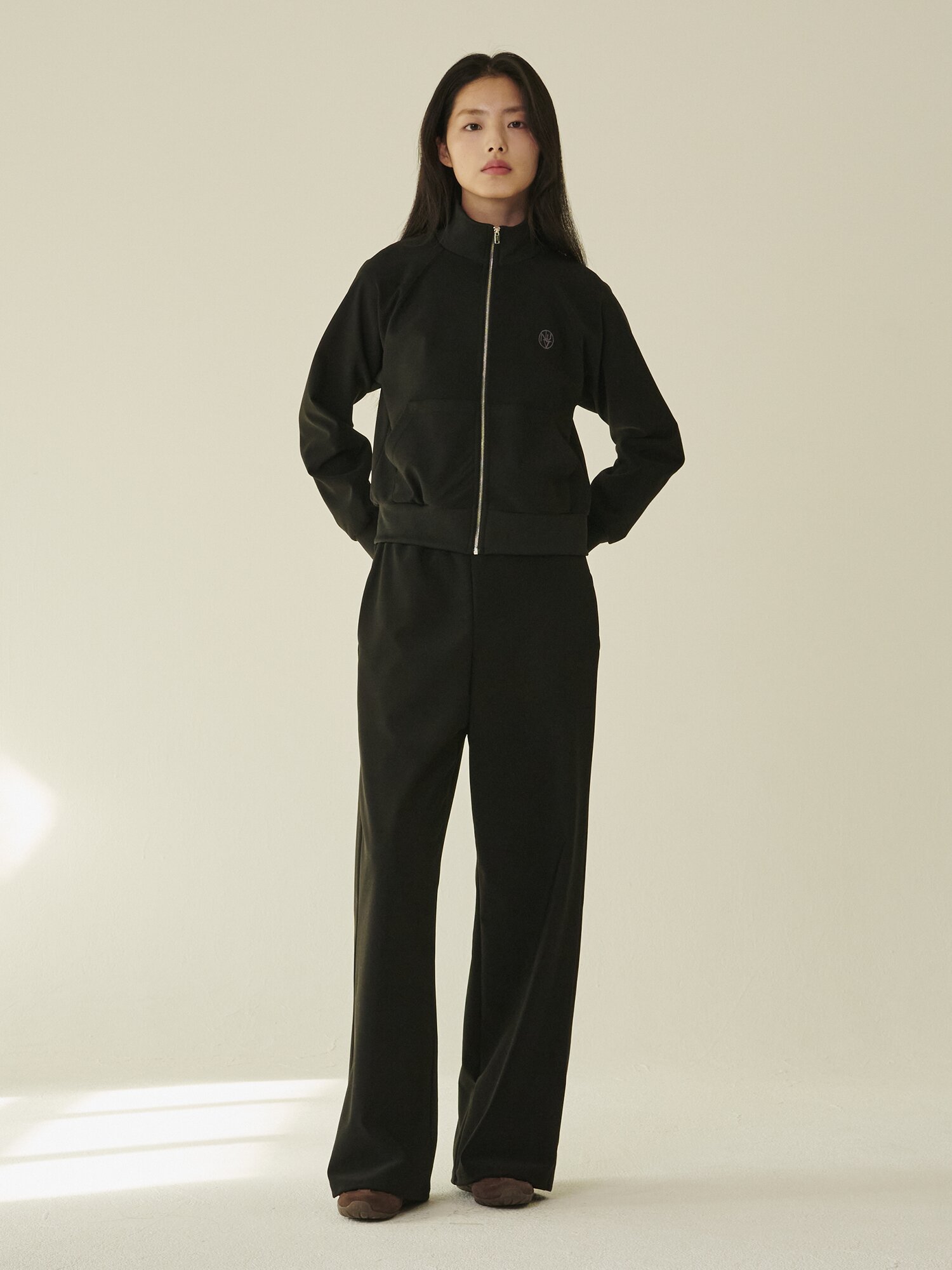 스트레치 져지 집업 셋업 - 블랙/ Stretch Jersey Zip‑Up Set - Black