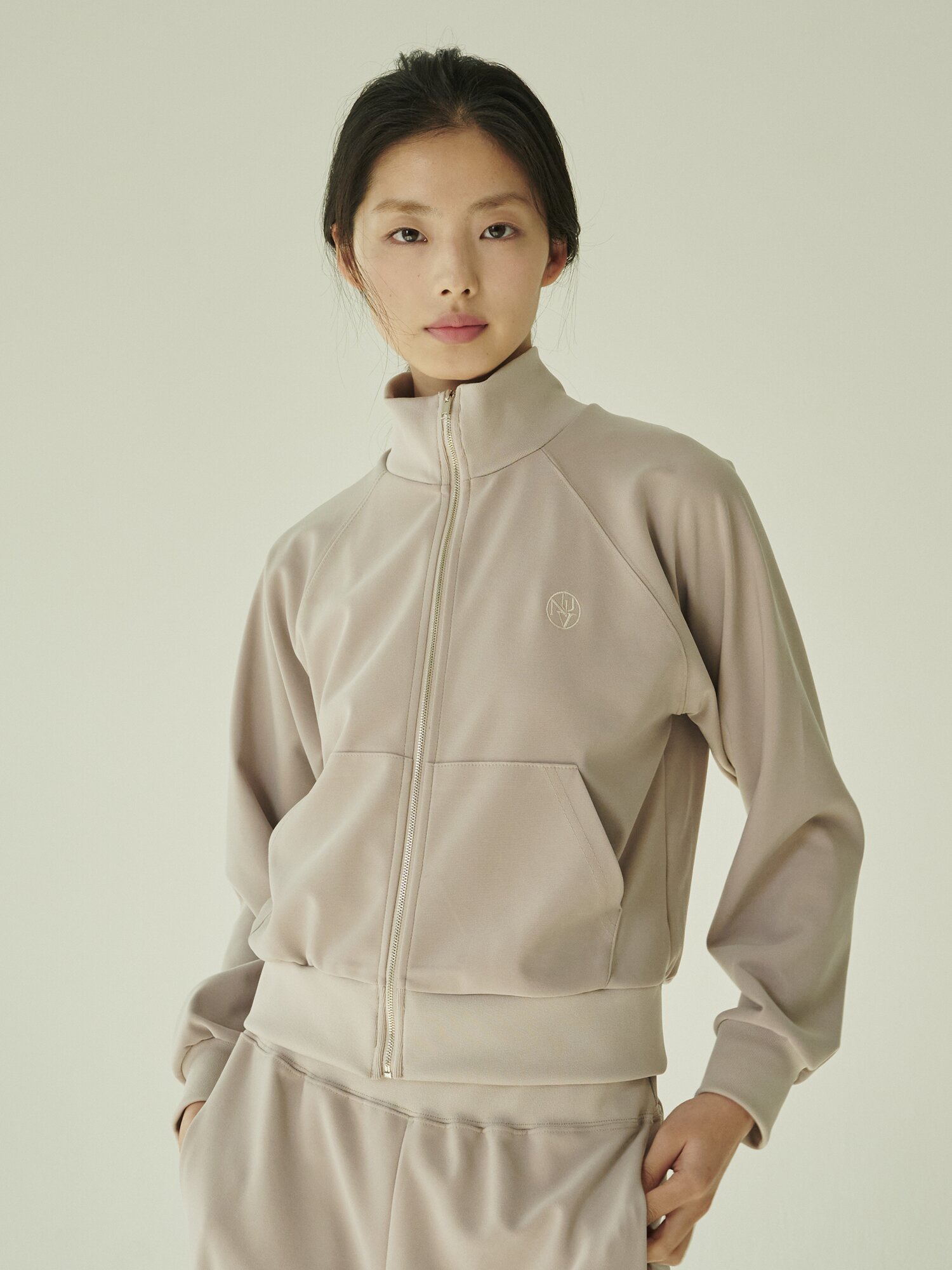 스트레치 져지 집업 셋업 - 베이지/ Stretch Jersey Zip‑Up Set - Beige