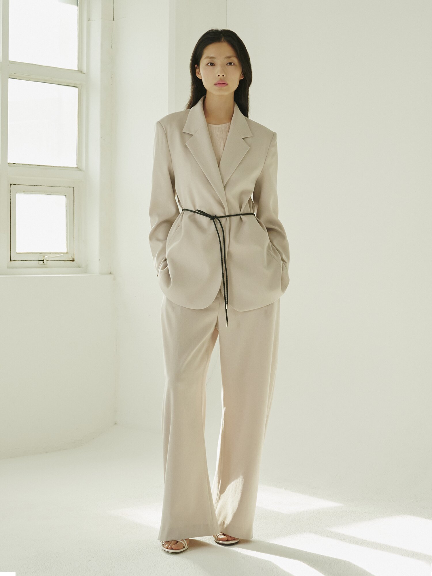 테일러드 오버핏 자켓 - 애쉬베이지/ Tailored Over Fit Jacket - A.Beige