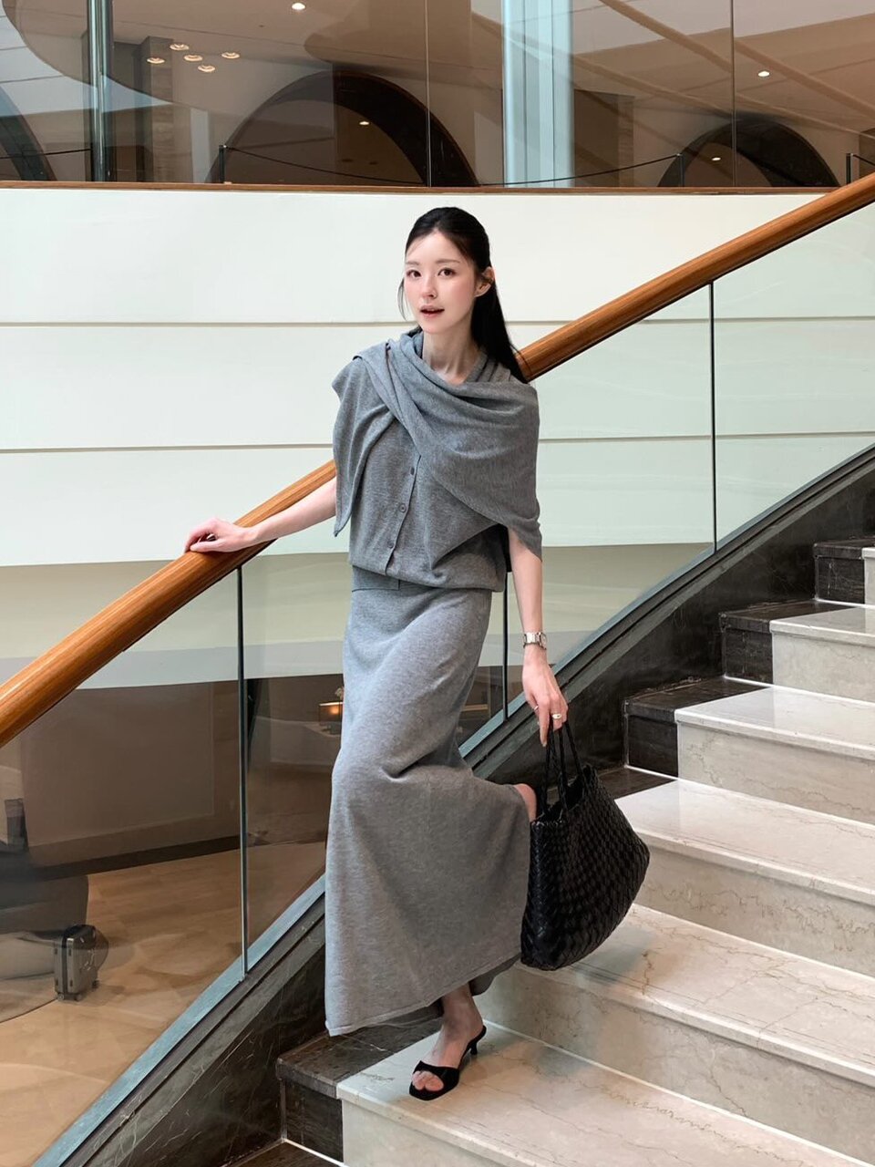 [세트] 린넨 슬리브리스 가디건 + 스커트 + 숄 -  멜란지 그레이/ [Set] Linen Sleeveless Cardigan + Skirt + Shawl - M.Gray