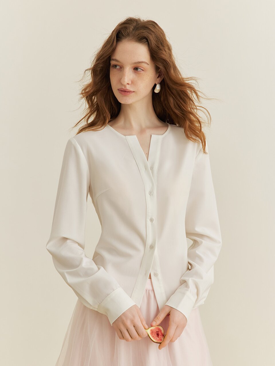 YY_Elegant v-neck white blouse