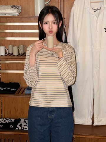 스트라이프 라운드 티셔츠 / 베이지
