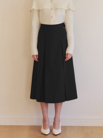 벨트 플리츠 스커트 / 블랙

