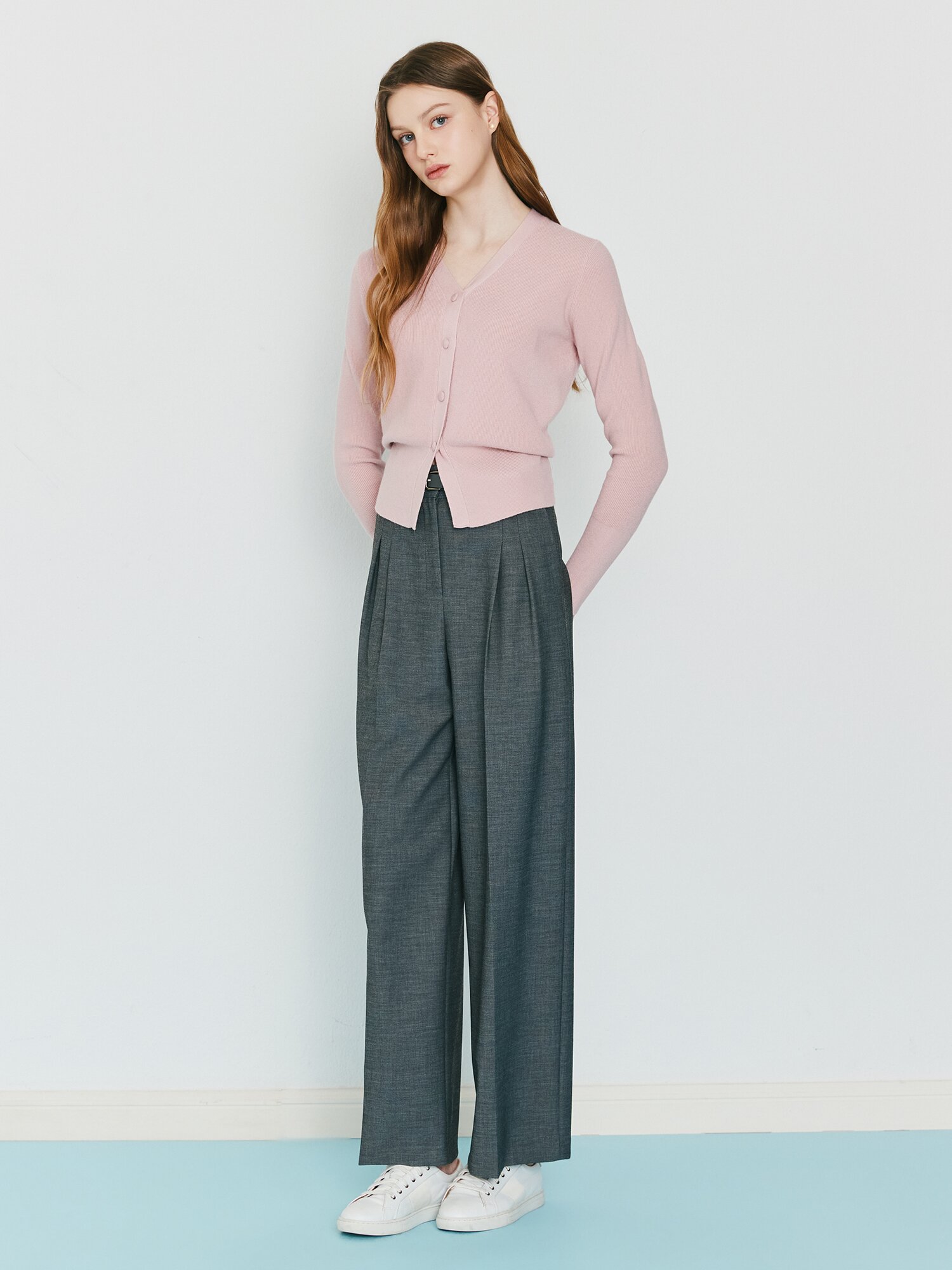 소프트 브이넥 크롭 가디건 (PINK)