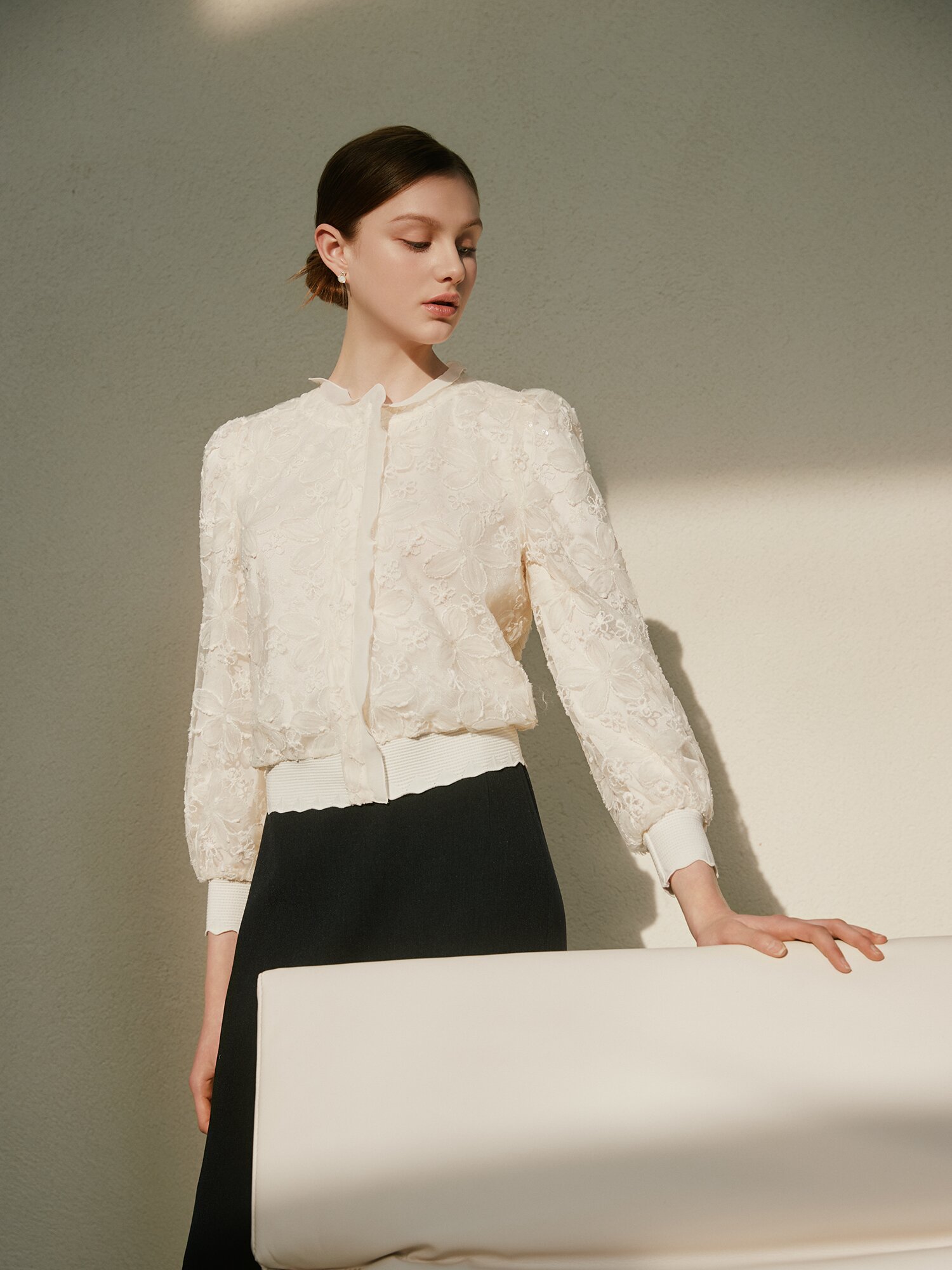 플라워 레이스 프릴넥 재킷 (CREAM)