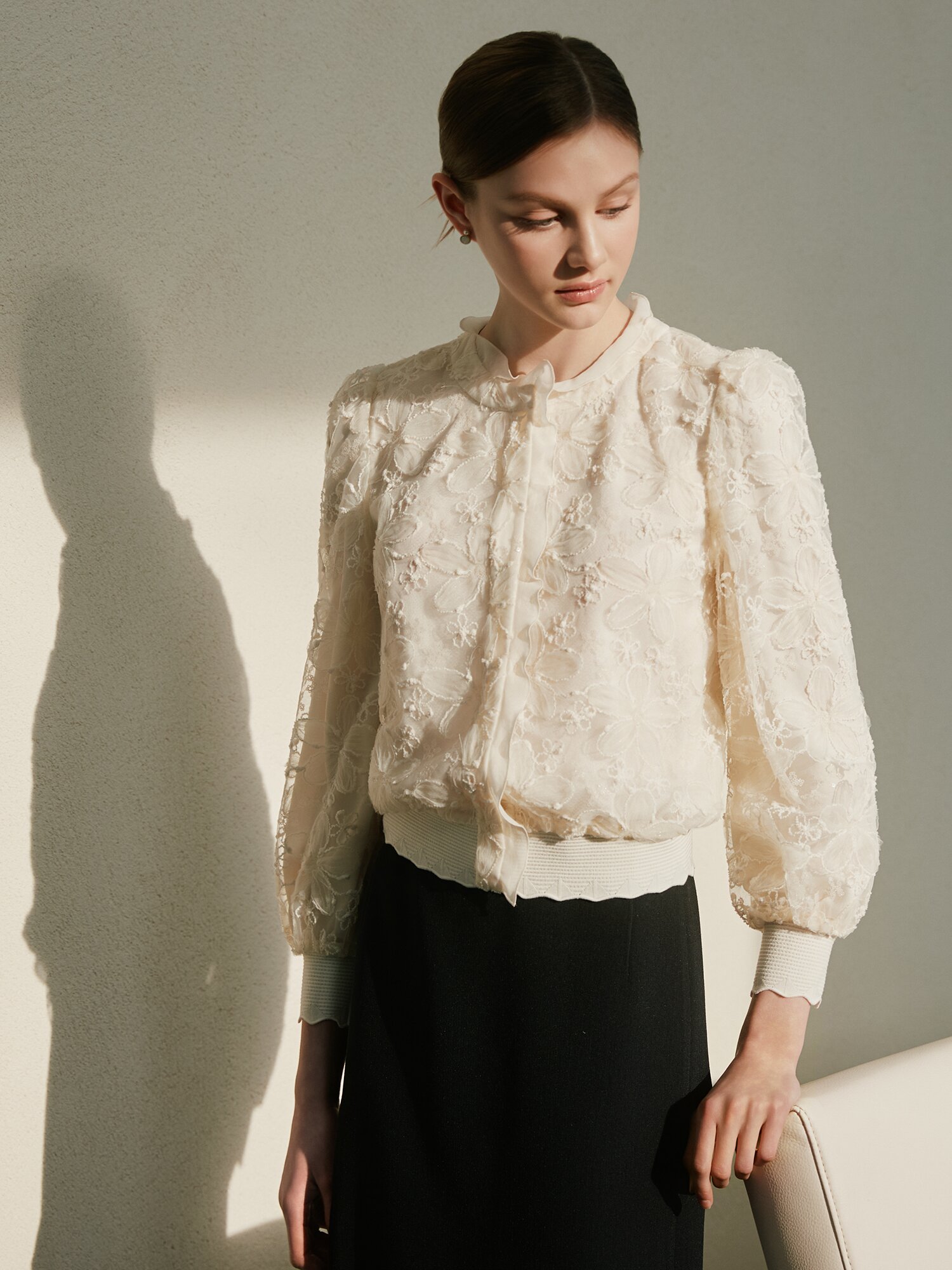 플라워 레이스 프릴넥 재킷 (CREAM)