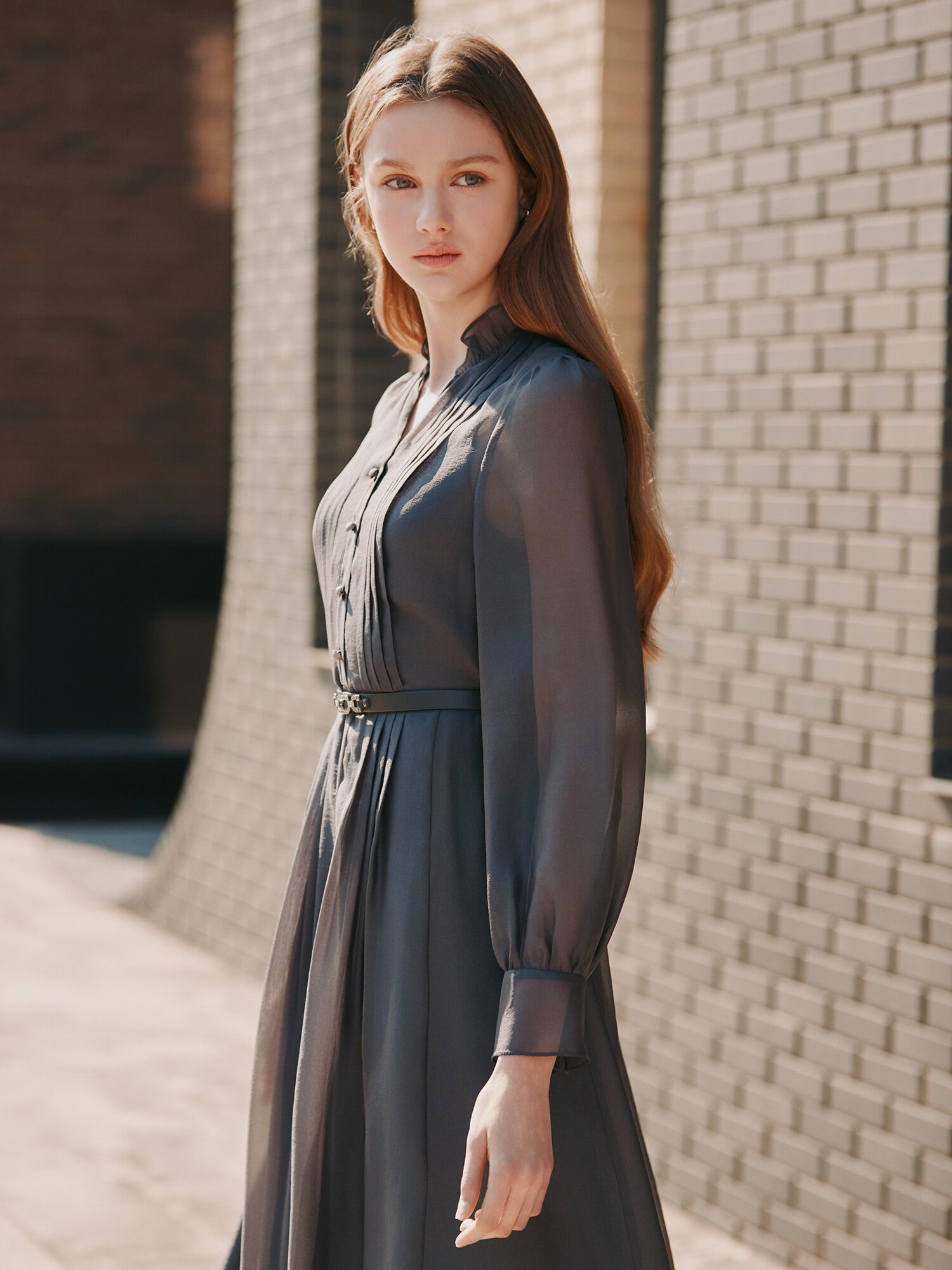 핀턱 프릴넥 플레어 원피스 (GREY)
