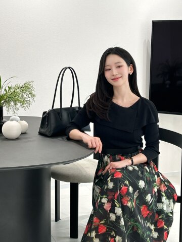 배색 케이프 칼라 니트 원피스 