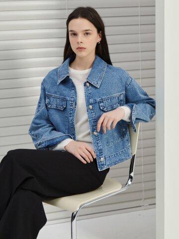 플랩 장식 크롭 데님 재킷 