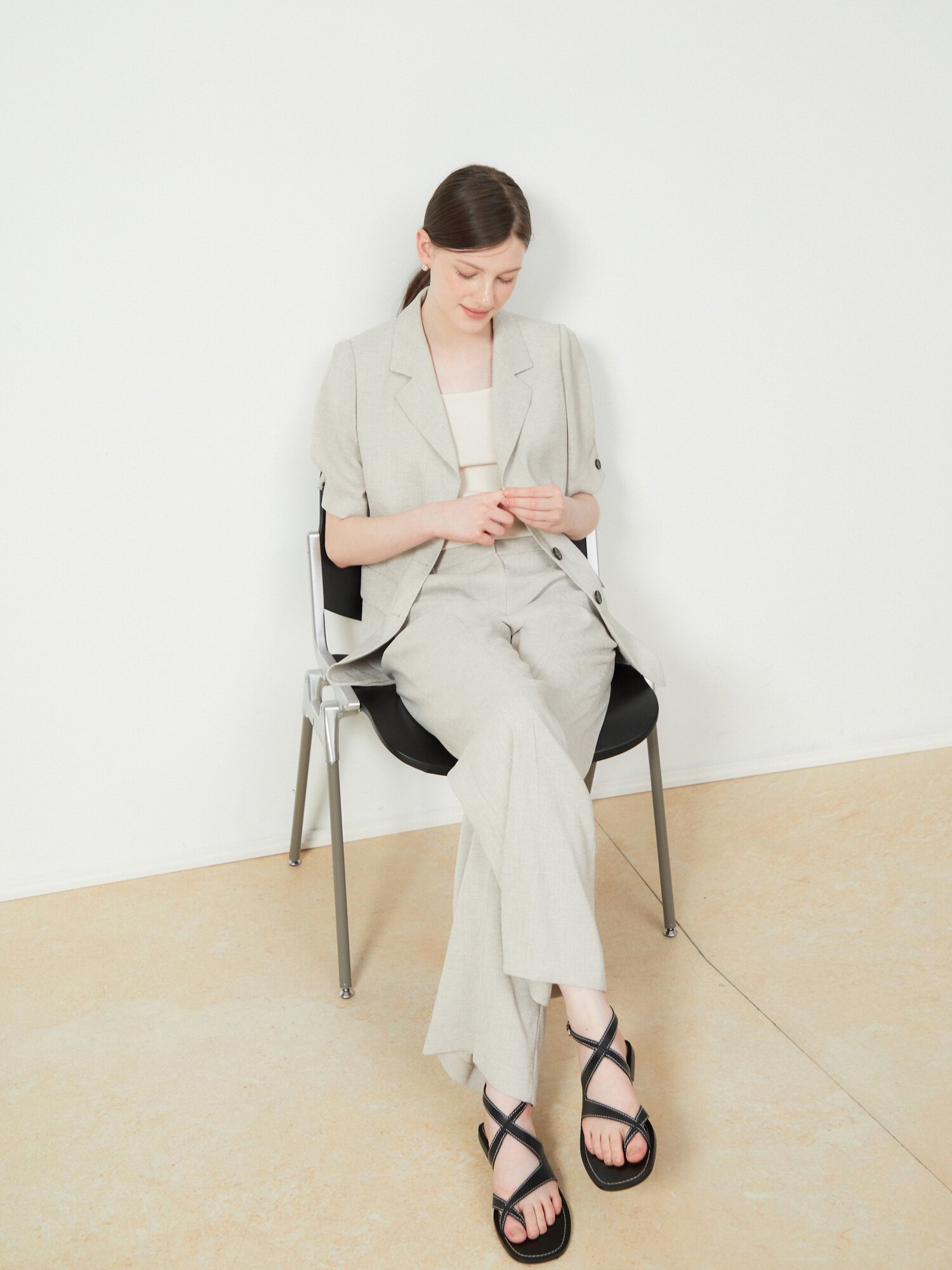 벨티드 하프 슬리브 싱글 재킷 (MELANGE BEIGE)