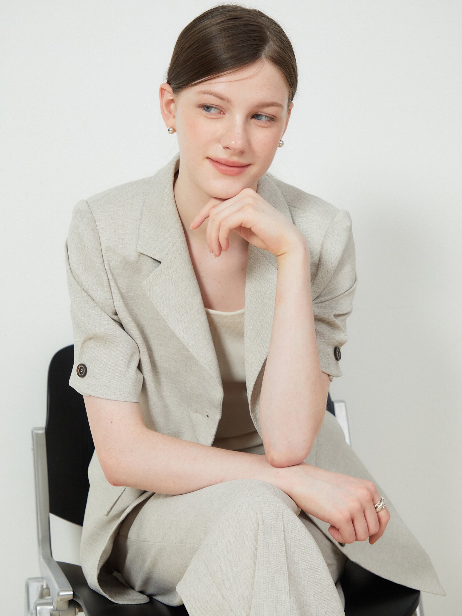 벨티드 하프 슬리브 싱글 재킷 (MELANGE BEIGE)