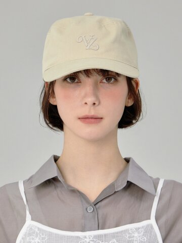 리프 VZ 모노그램 트윌 필박스 캡 베이지