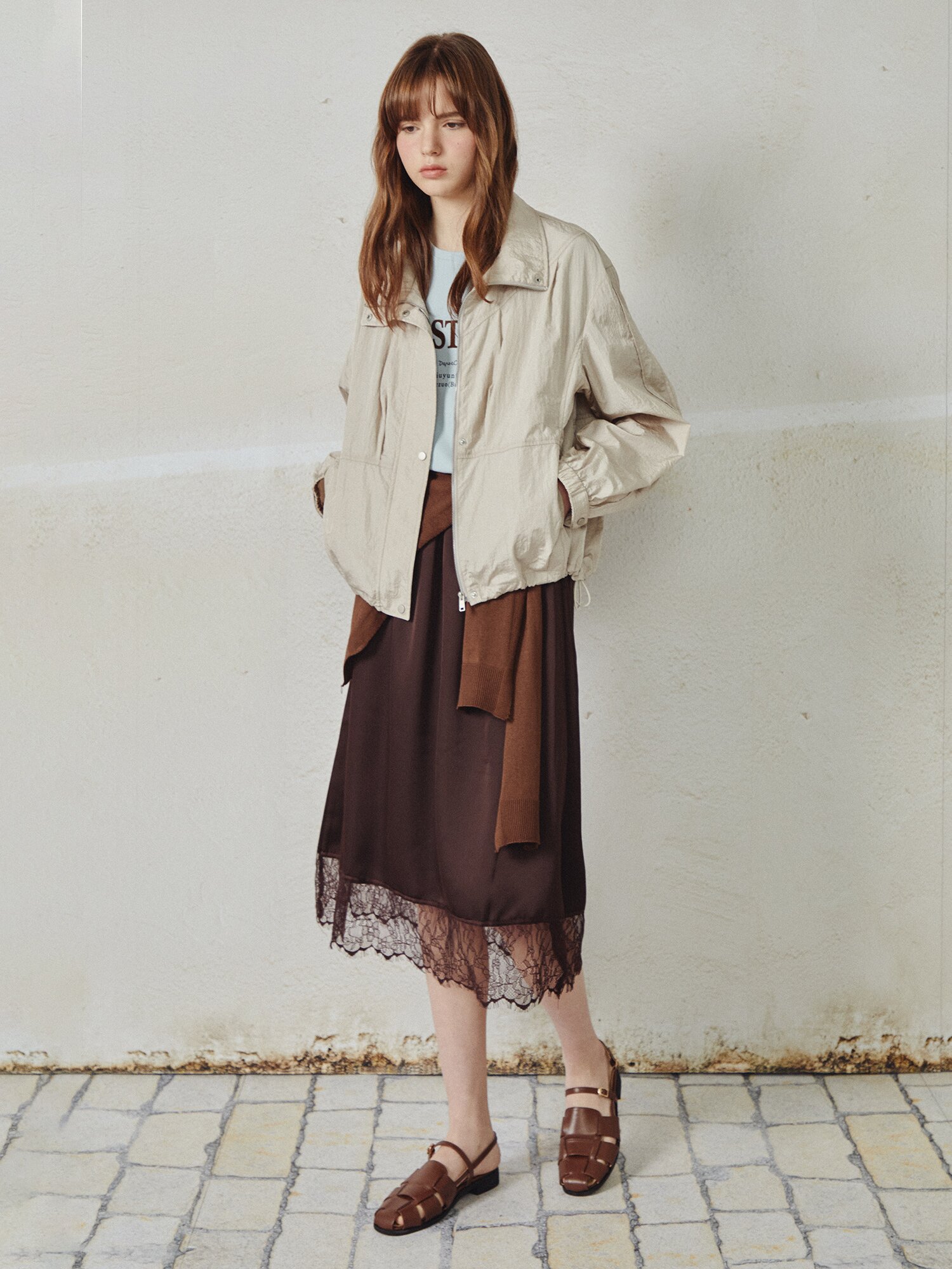 나일론 하이넥 크롭 점퍼 (LIGHT BEIGE)