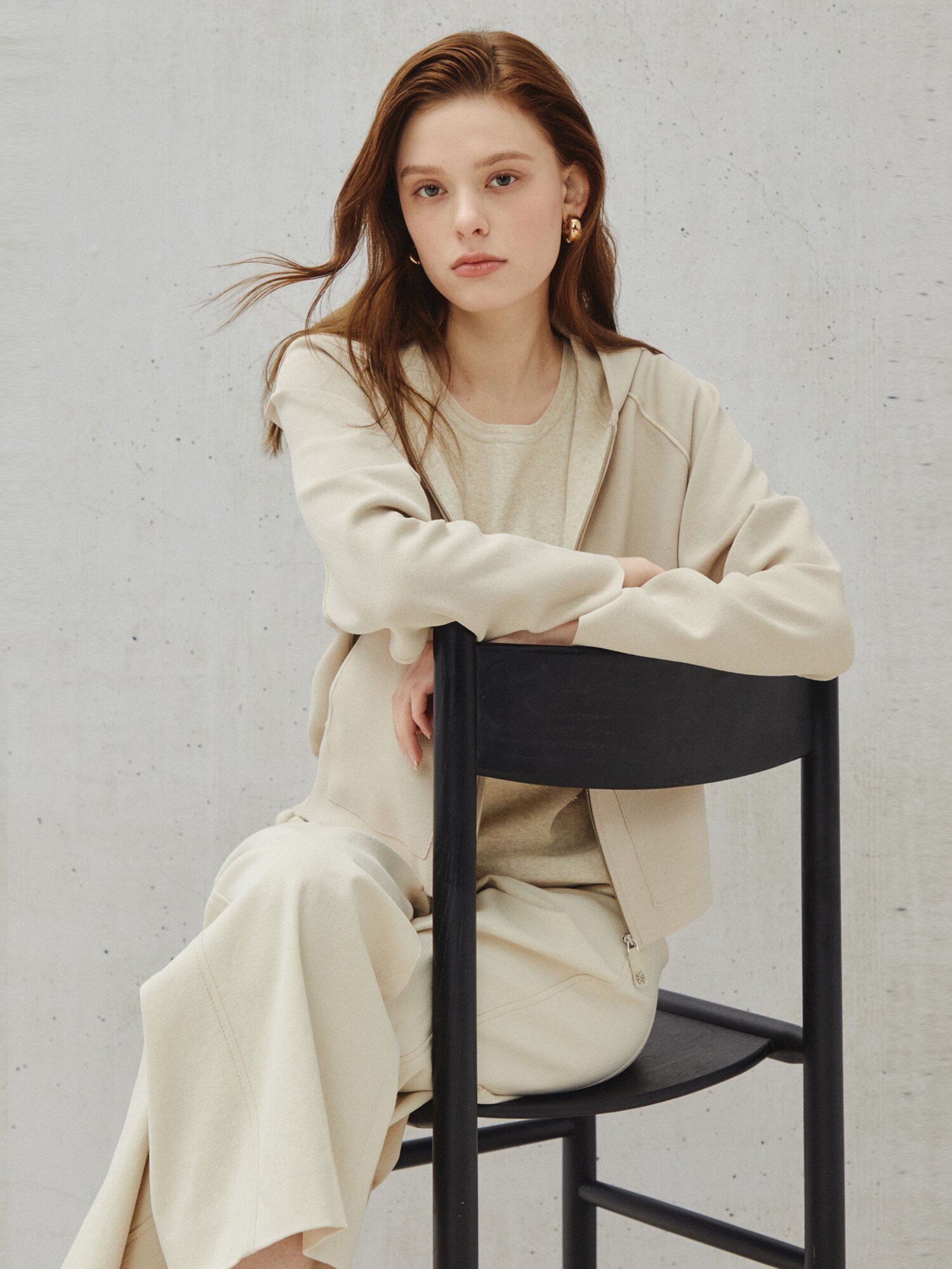 소프트 슬리브리스 니트 풀오버 (MELANGE BEIGE)