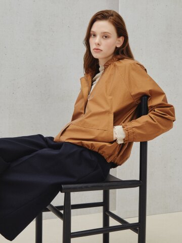 셔링 넥 볼륨 블루종 점퍼 