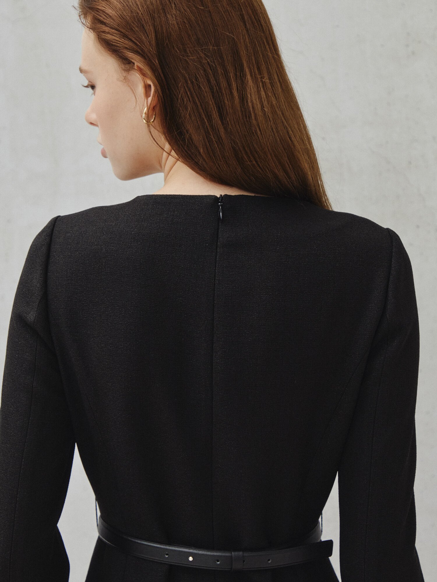 골드 체인 포인트 플레어 원피스 (BLACK)